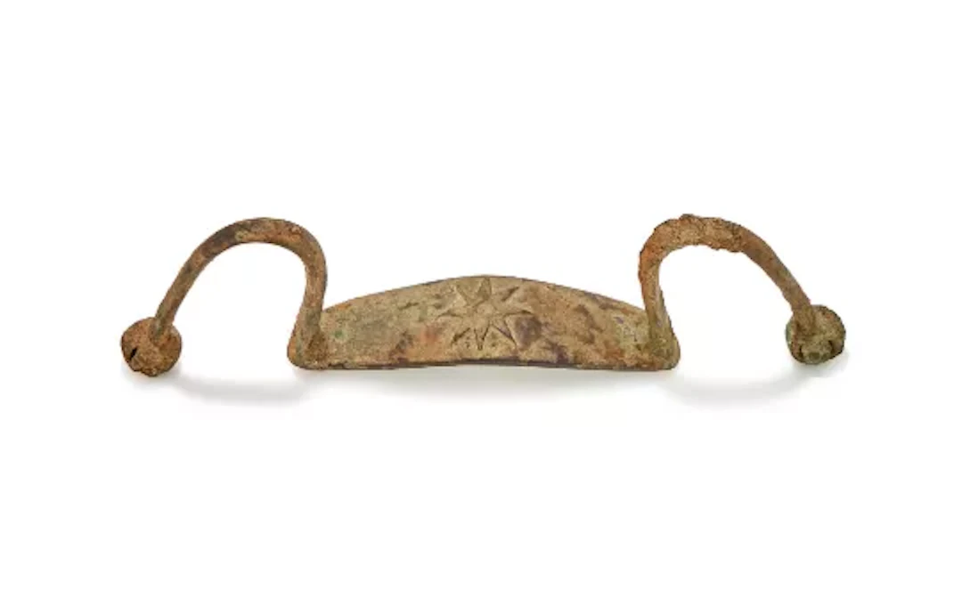 A rare Chinese bronze chariot fitting, Shang Dynasty (1600BC - 1046BC)