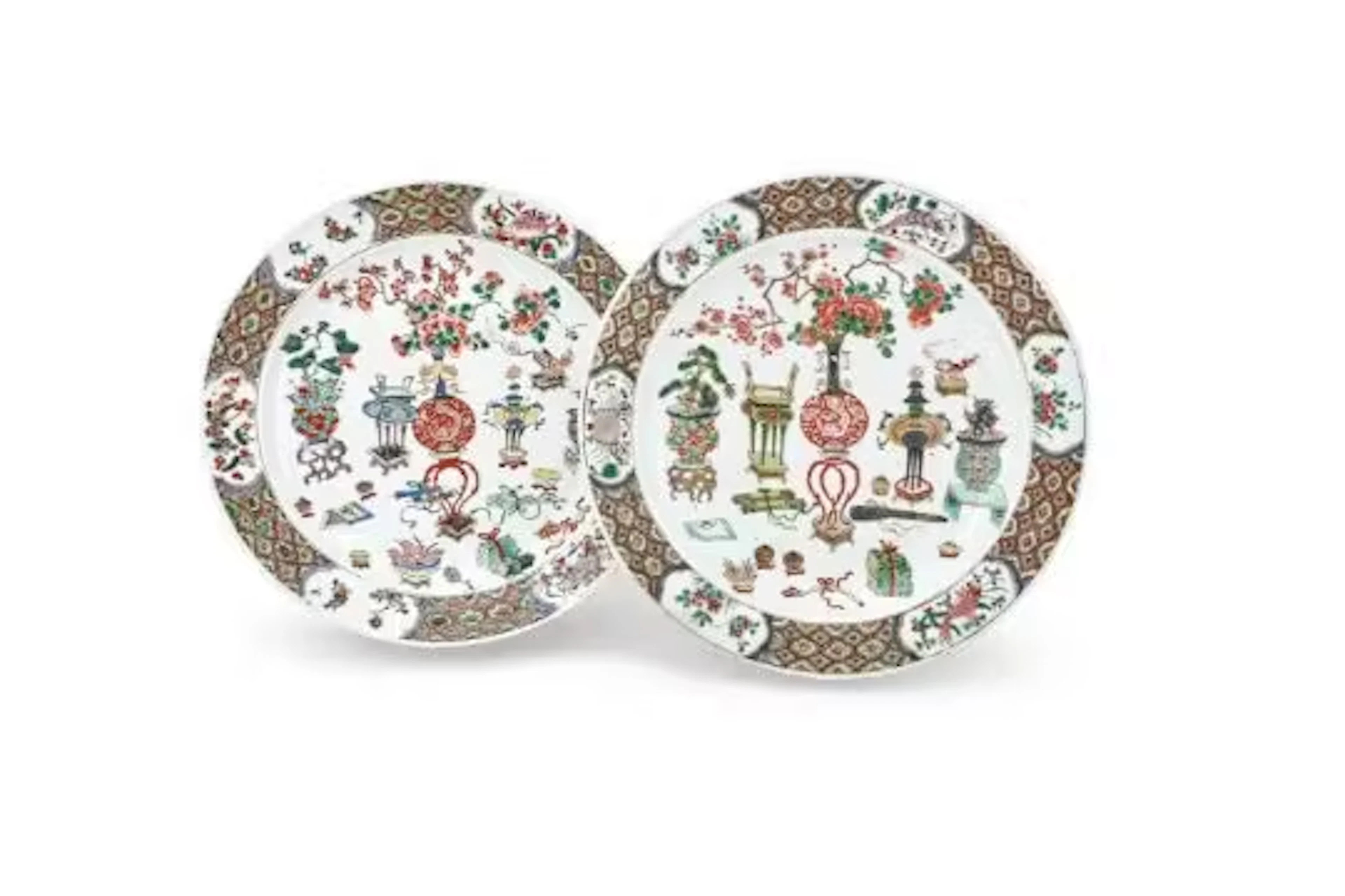 A large pair of Chinese Famille Verte dishes