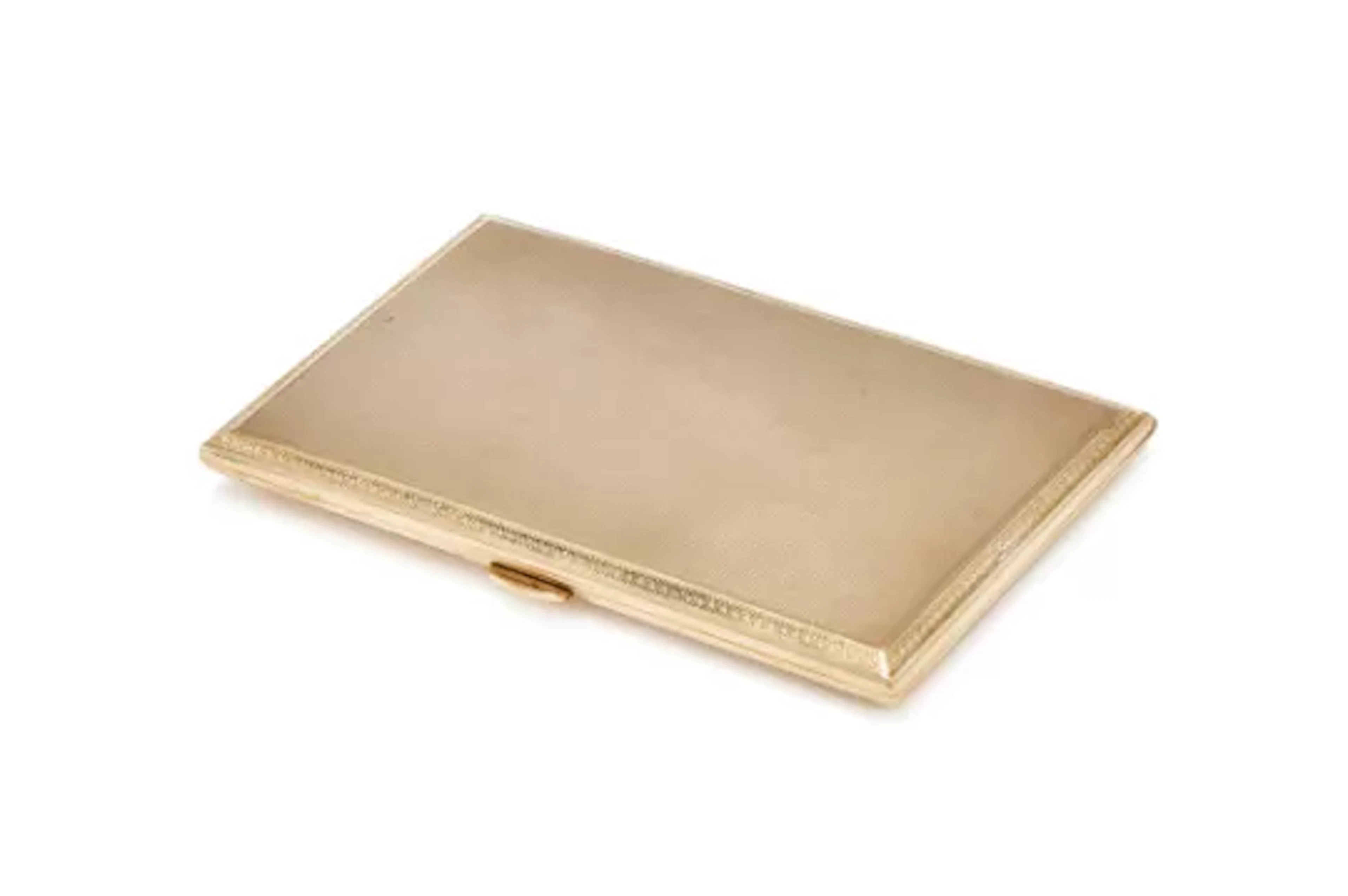 A 9 CARAT GOLD CIGARETTE CASE