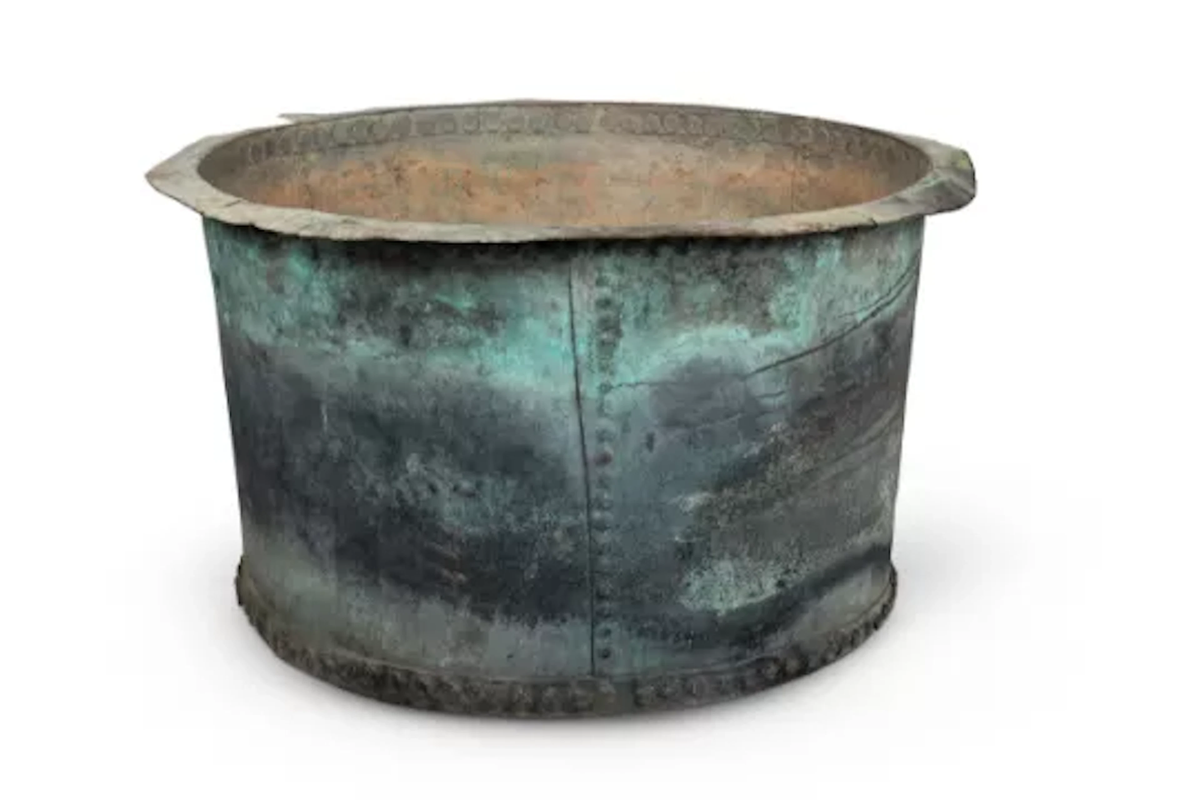 A LARGE COPPER CISTERN OR PLANTER, 19TH CENTURY