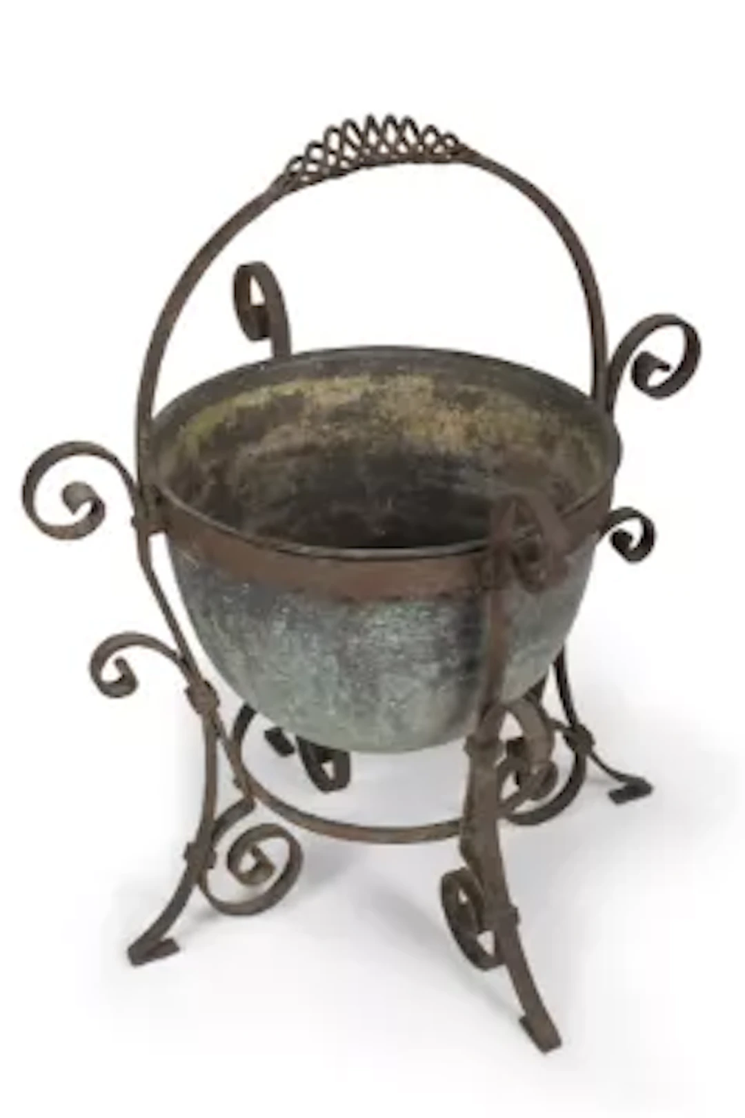 AN ARTS AND CRAFTS COPPER AND IRON COAL SCUTTLE, FIRST HALF 20TH CENTURY