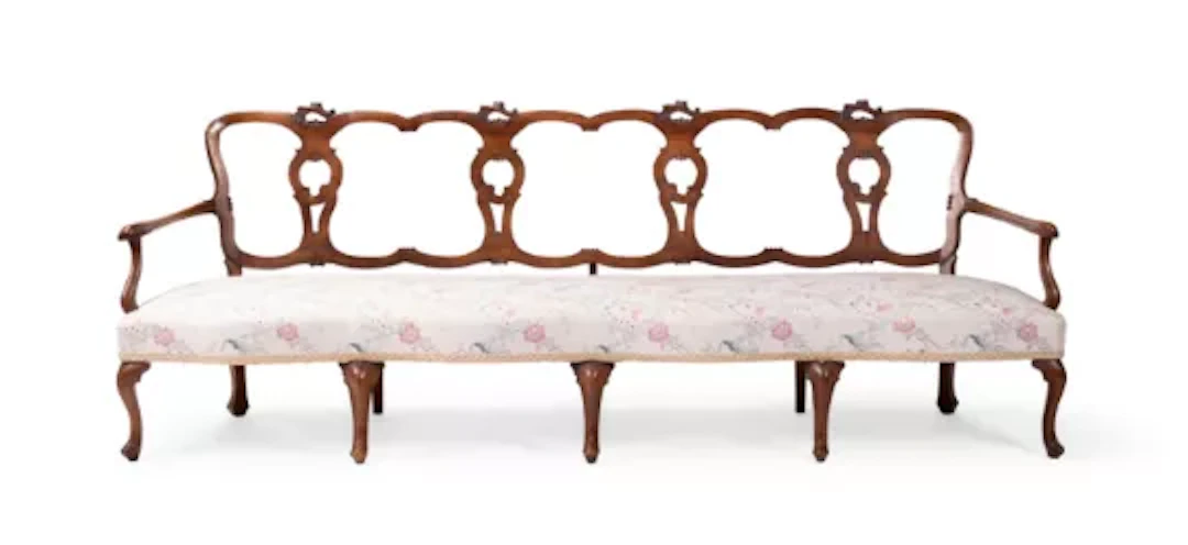 A WALNUT AND UPHOLSTERED CHAIR-BACK SETTEE, ITALIAN, SECOND HALF 18TH CENTURY