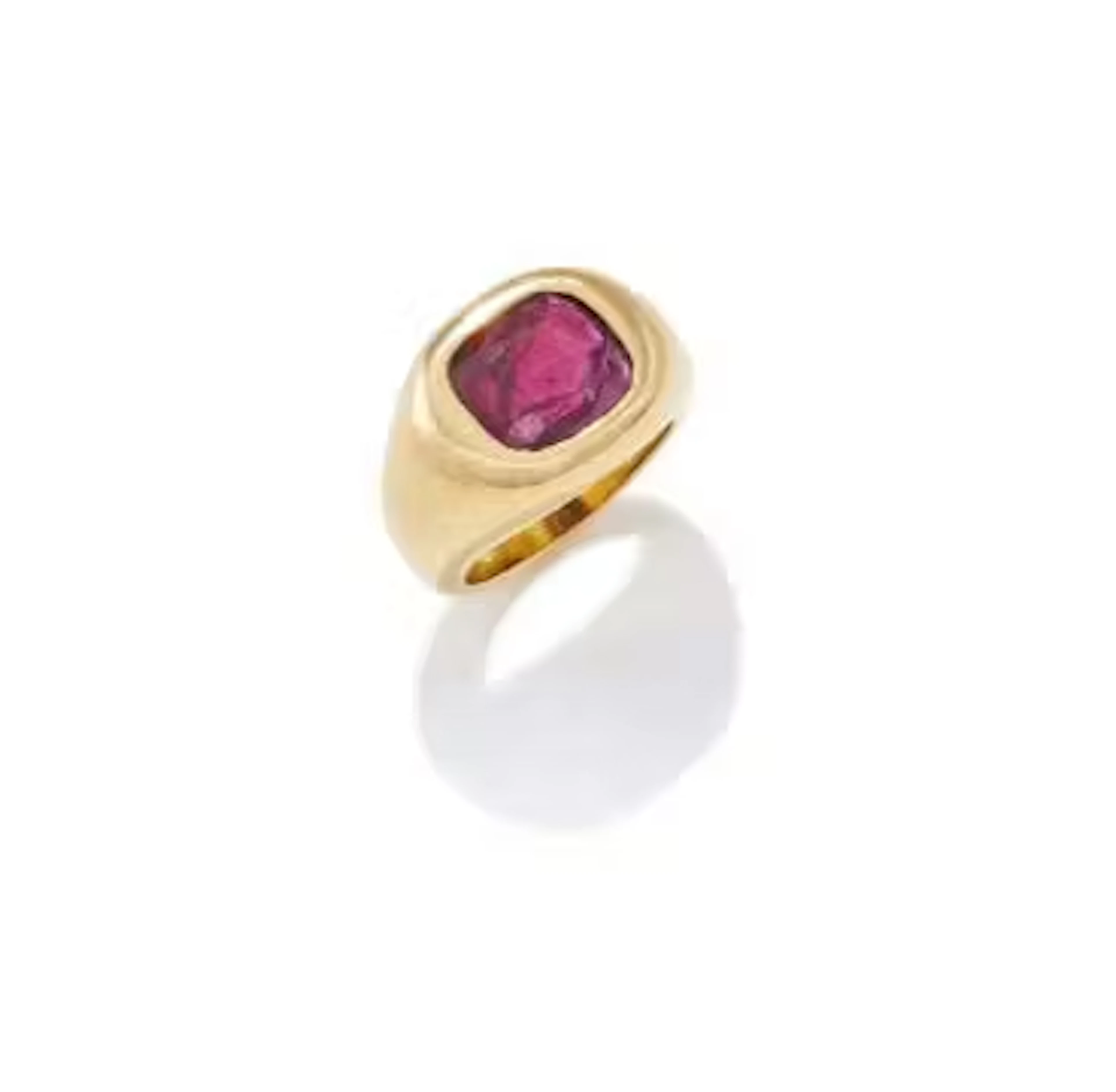 A RUBY SINGLE STONE RING