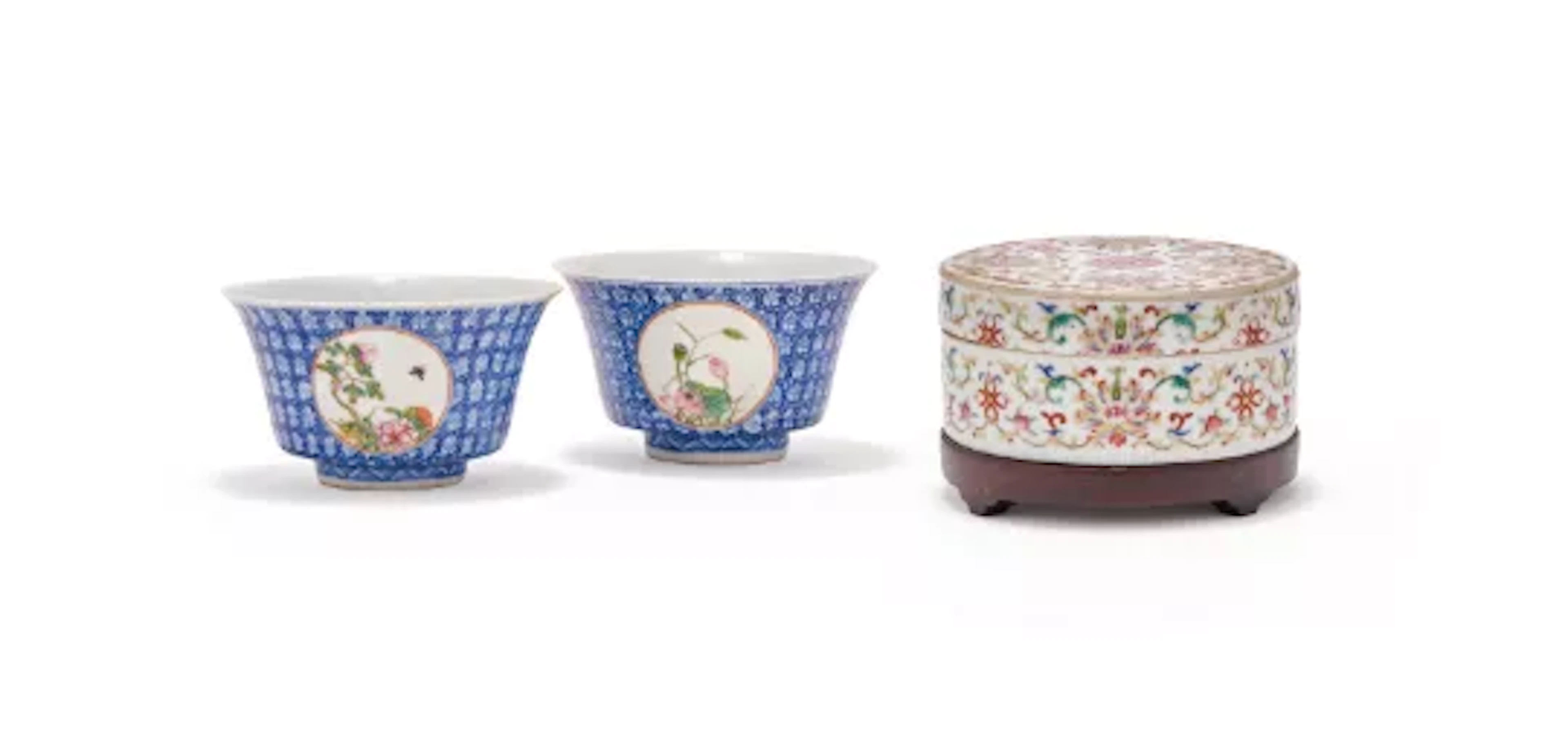 A Chinese Famille Rose 'marriage' porcelain box and cover, 19th century