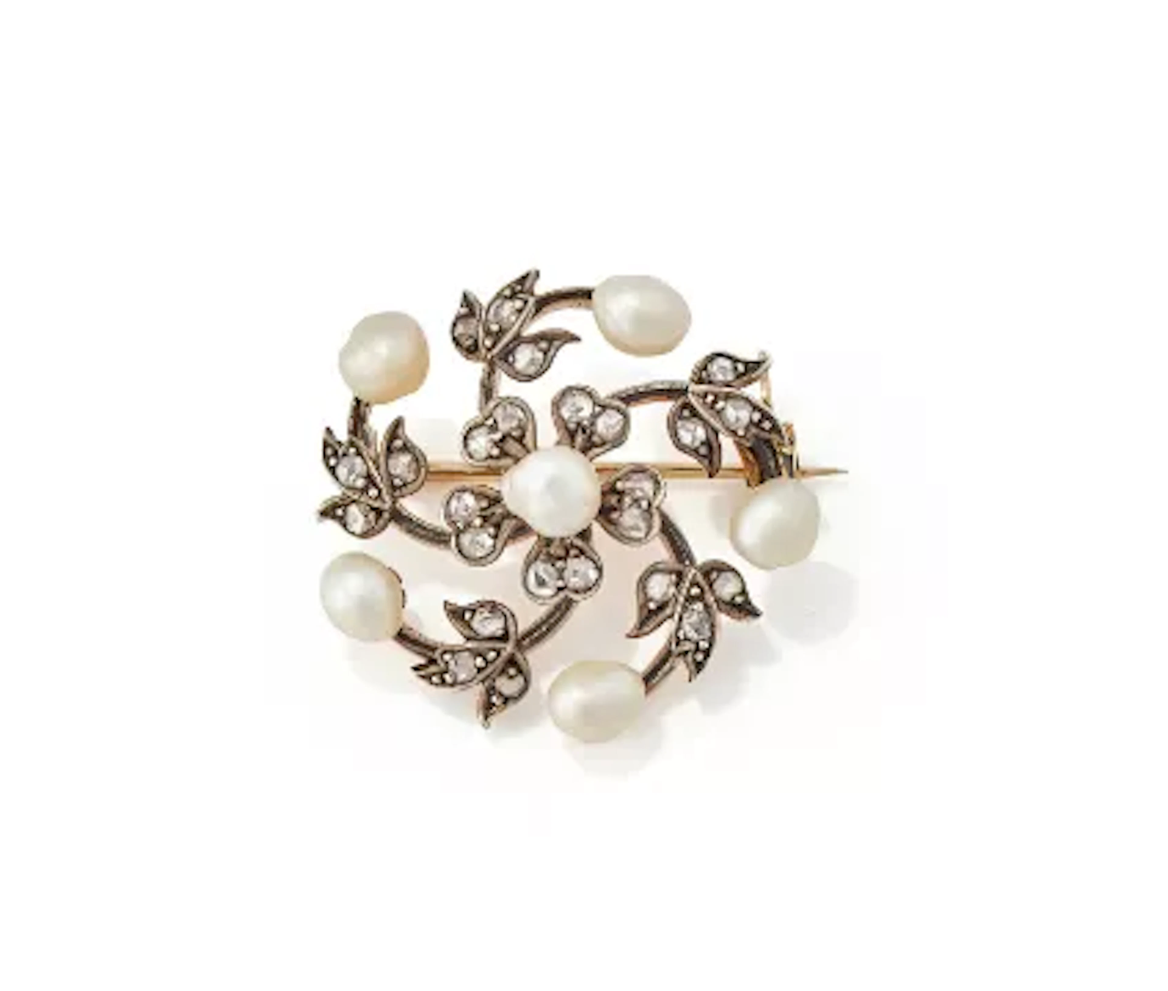 AN EARLY 20TH CENTURY PEARL AND DIAMOND FLORAL BROOCH