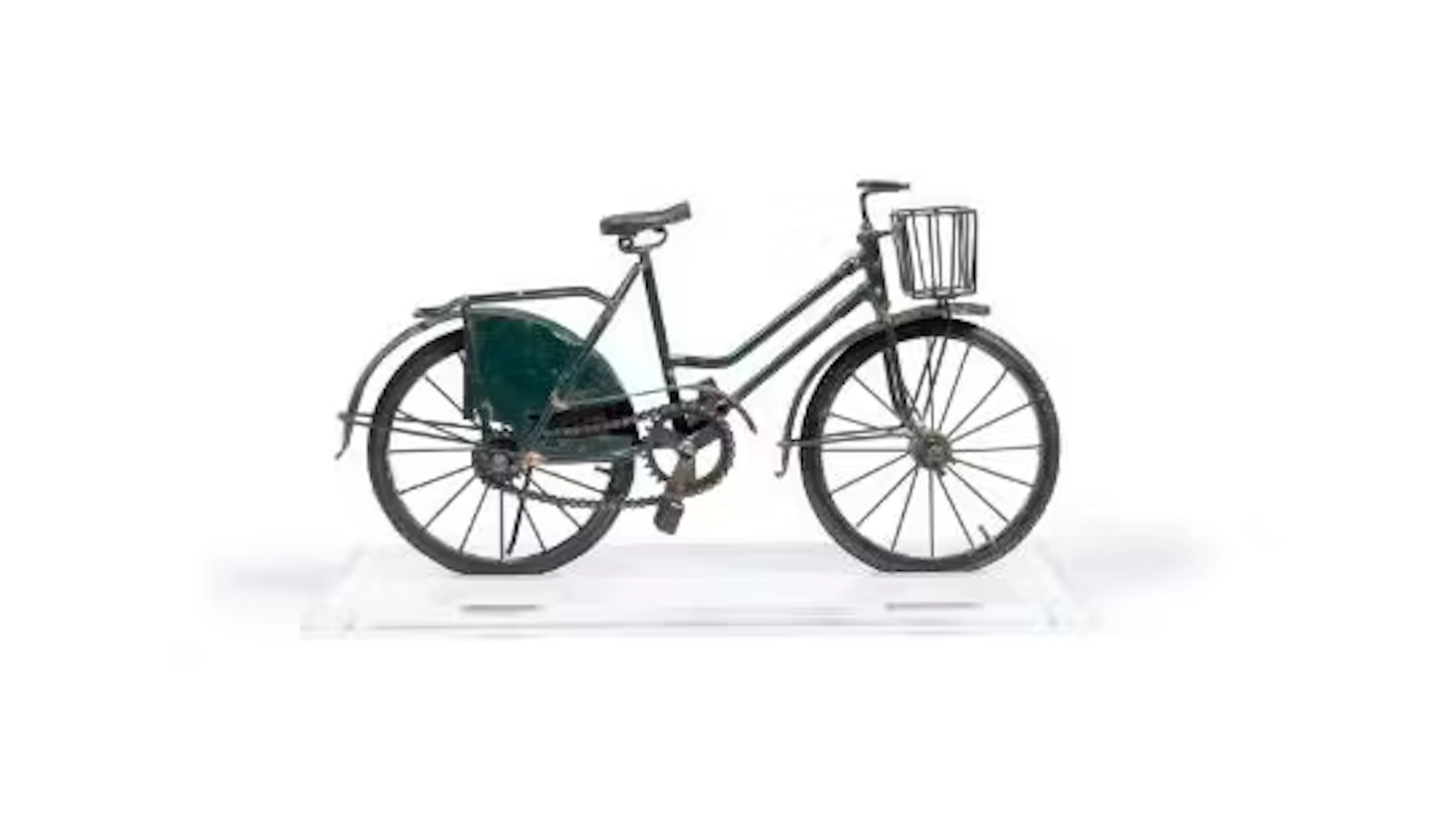 A MODEL OF A VINTAGE BICYCLE, 20TH CENTURY
