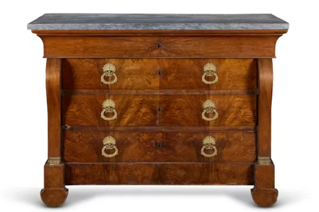 AN EMPIRE GILT BRONZE MOUNTED WALNUT COMMODE, FRENCH, EARLY 19TH CENTURY