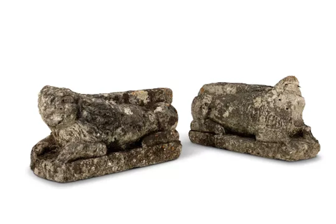 A PAIR OF CARVED LION SUPPORTERS, ITALIAN, 14TH/15TH CENTURY