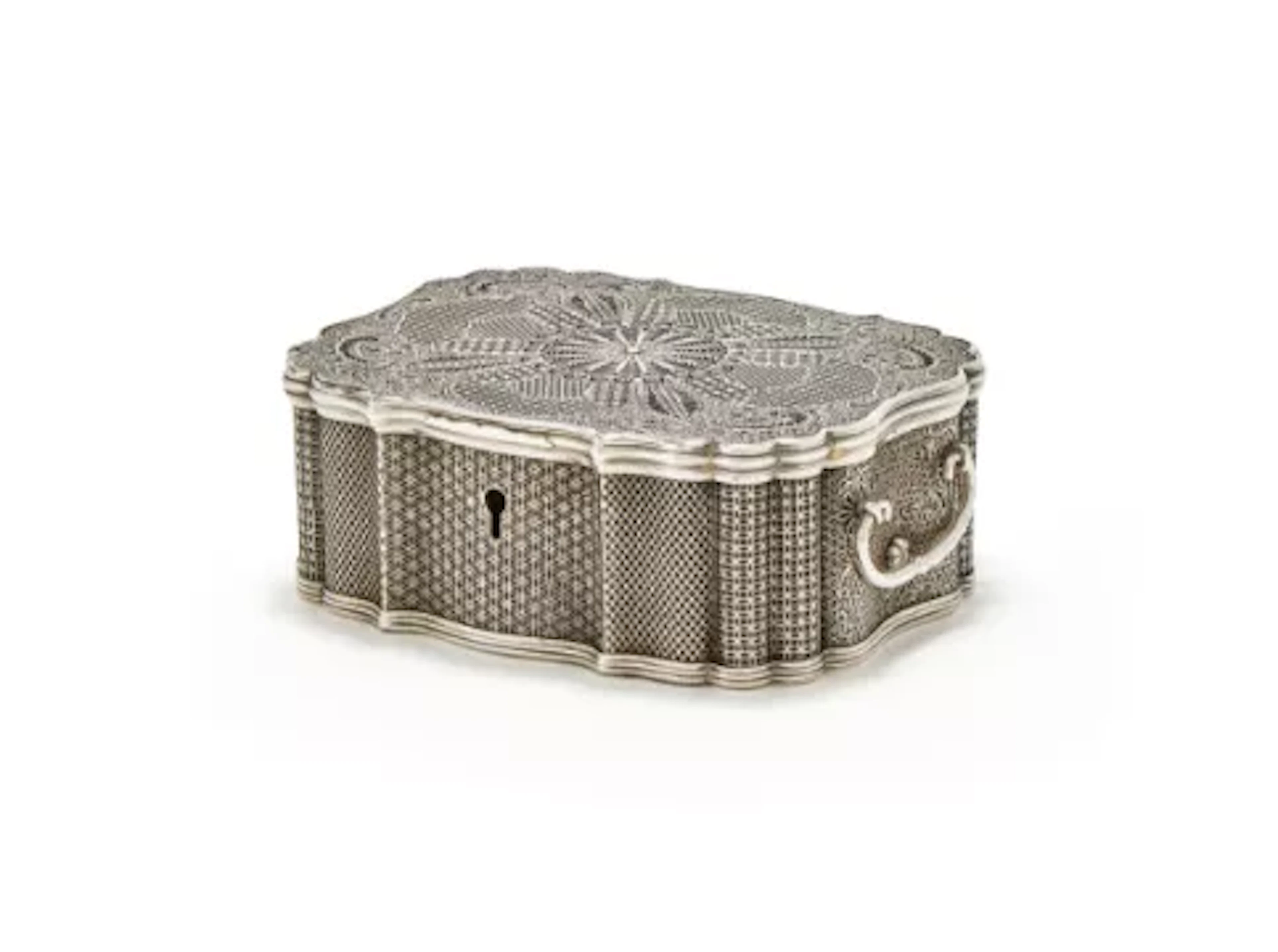 A CHINESE EXPORT SILVER AND PARCEL GILT SHAPED OBLONG FILIGREE BOX
