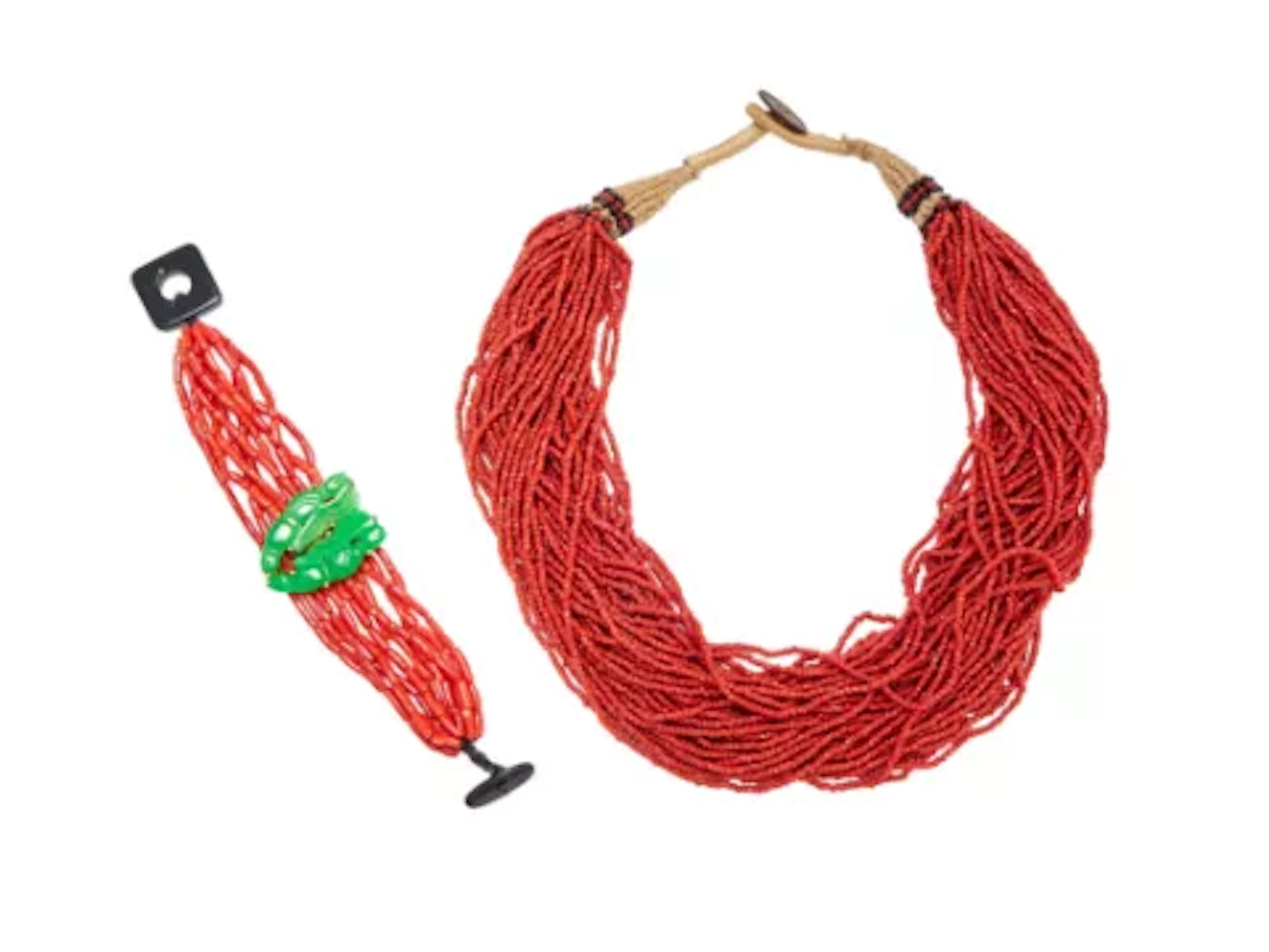 Y A JADEITE JADE AND CORAL BRACELET AND A TORSADE