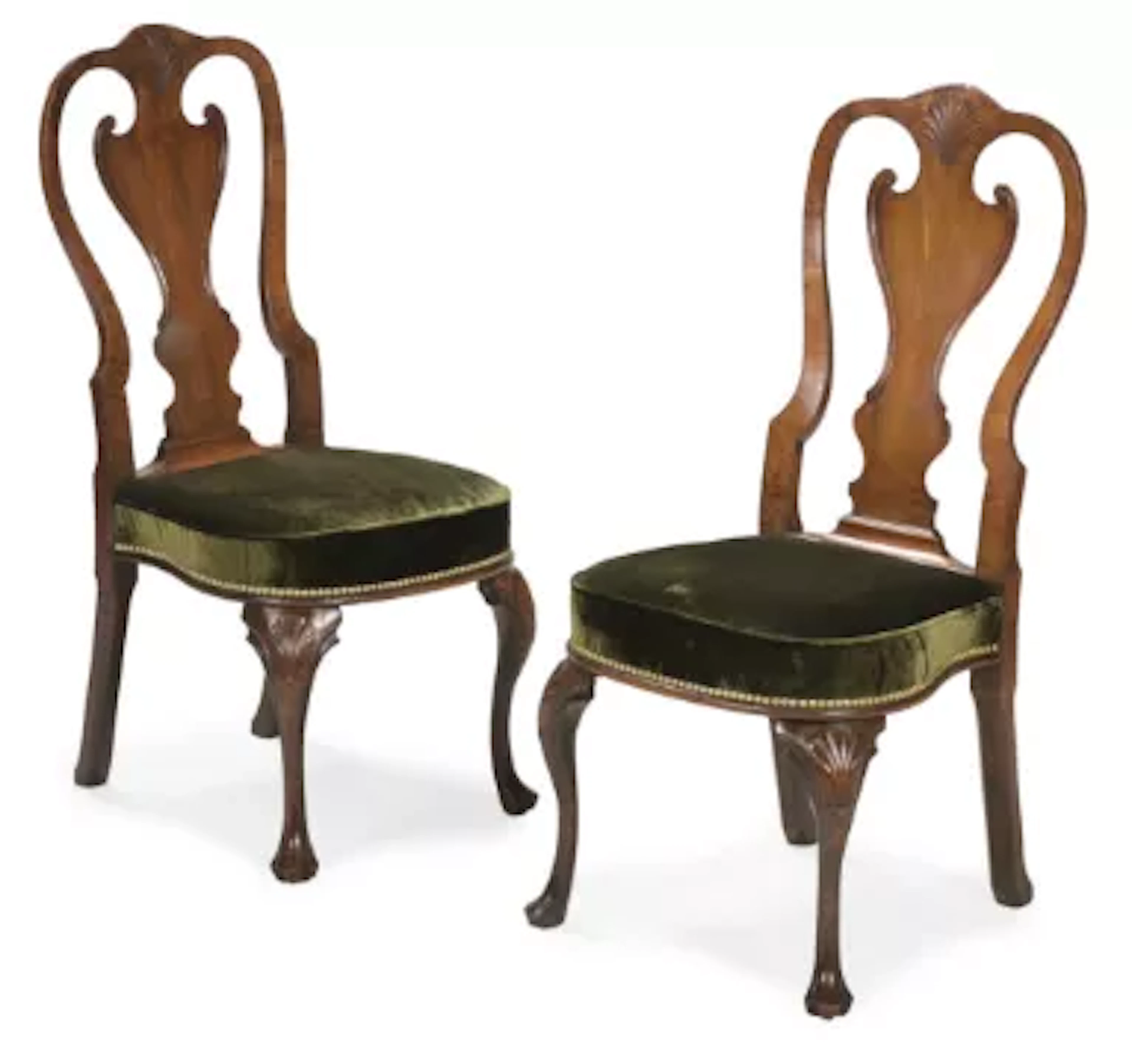 A PAIR OF GEORGE I WALNUT SIDE CHAIRS, CIRCA 1725
