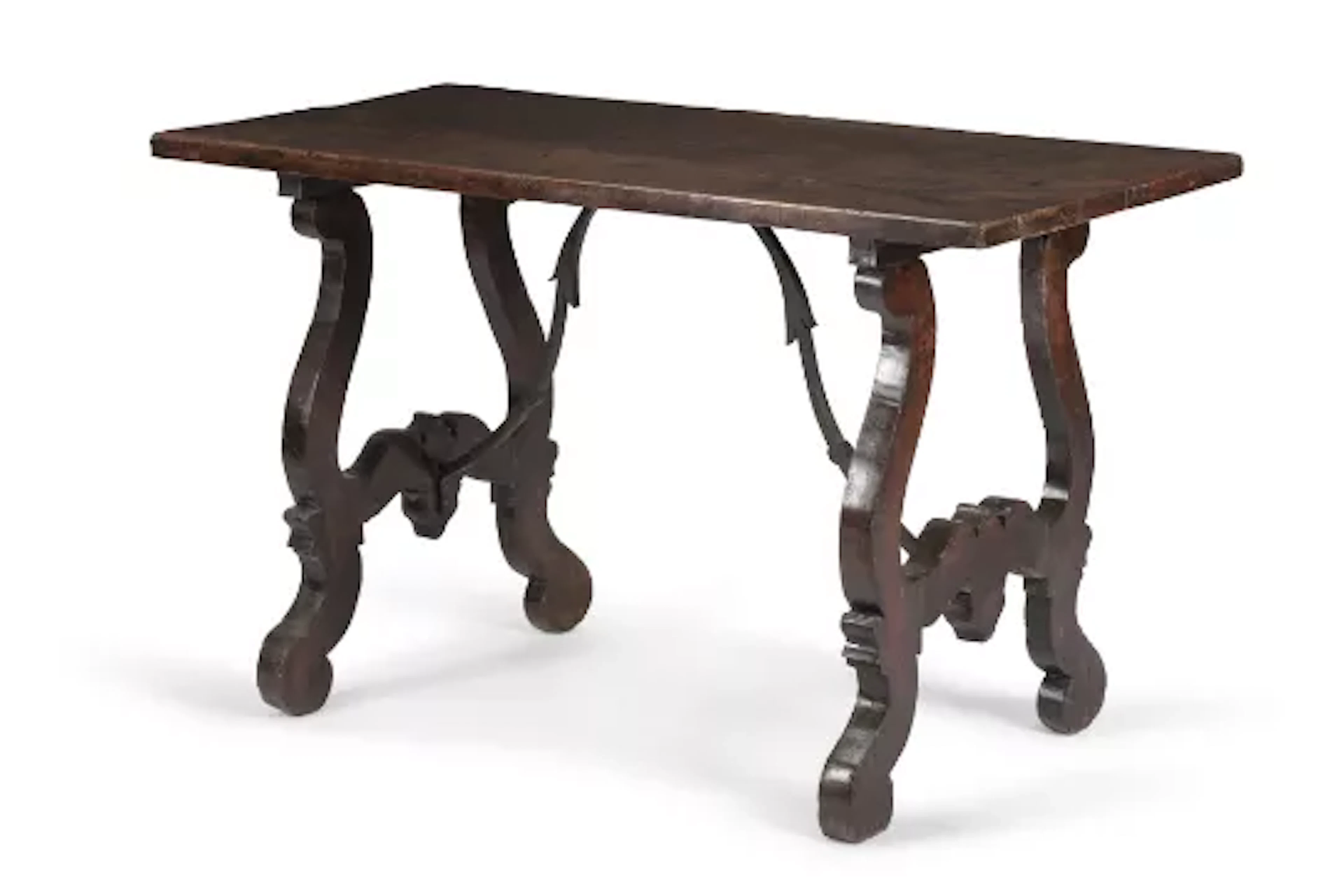 A WALNUT TABLE, ITALIAN OR SPANISH, 19TH CENTURY
