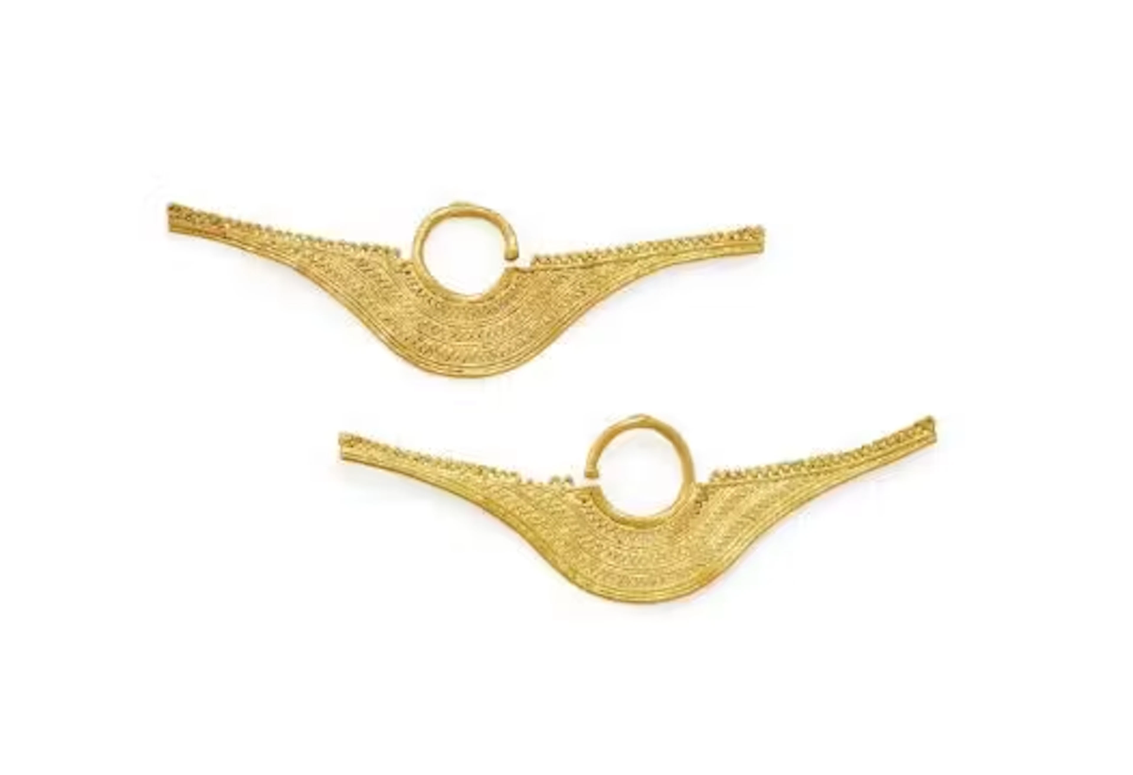 A PAIR OF ANTIQUE WINGED EARRINGS