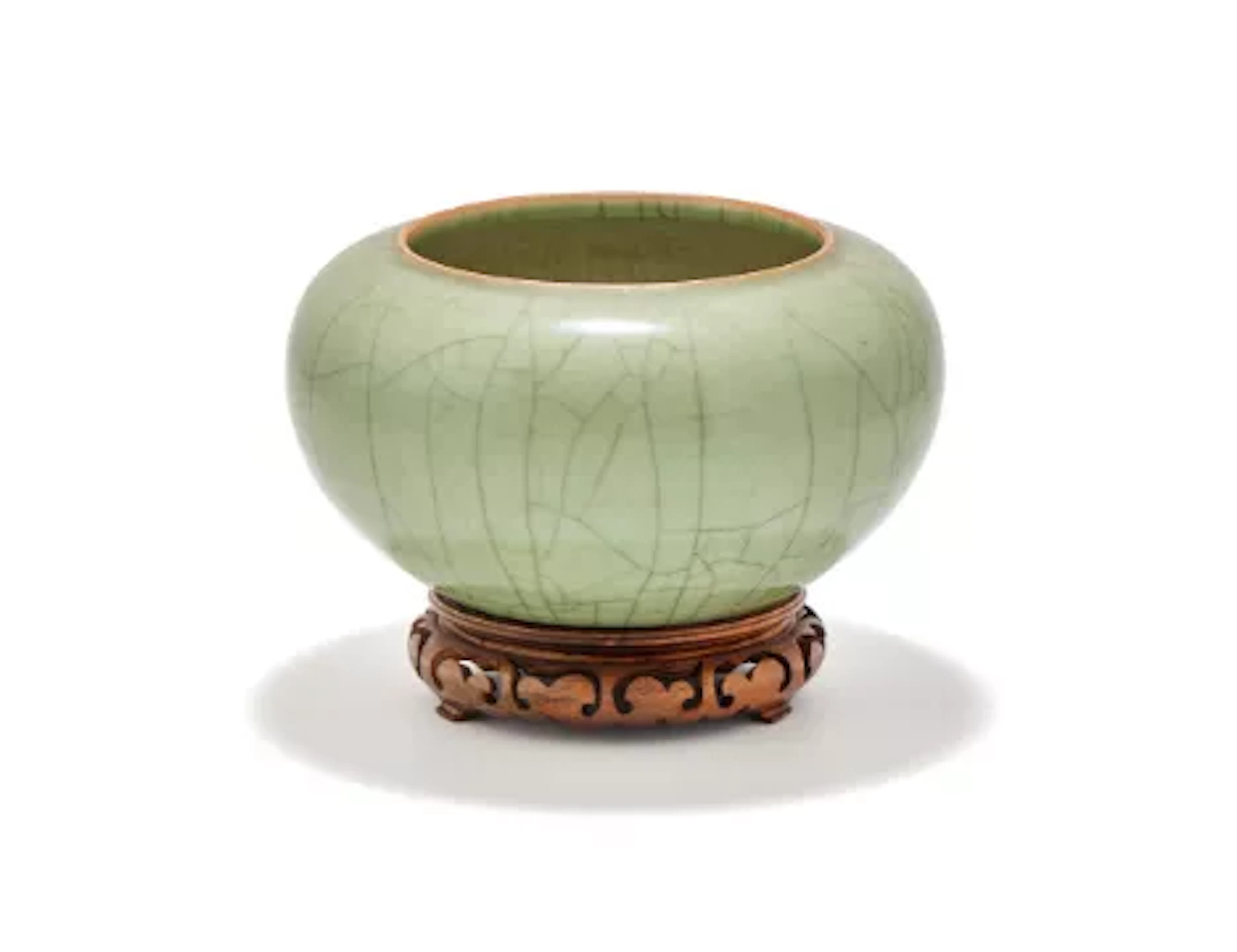 A Chinese celadon guan-glazed washer, 18th century