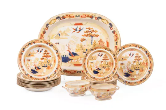 A WEDGWOOD WILLOW PATTERN PART DINNER SERVICE, CIRCA 1880