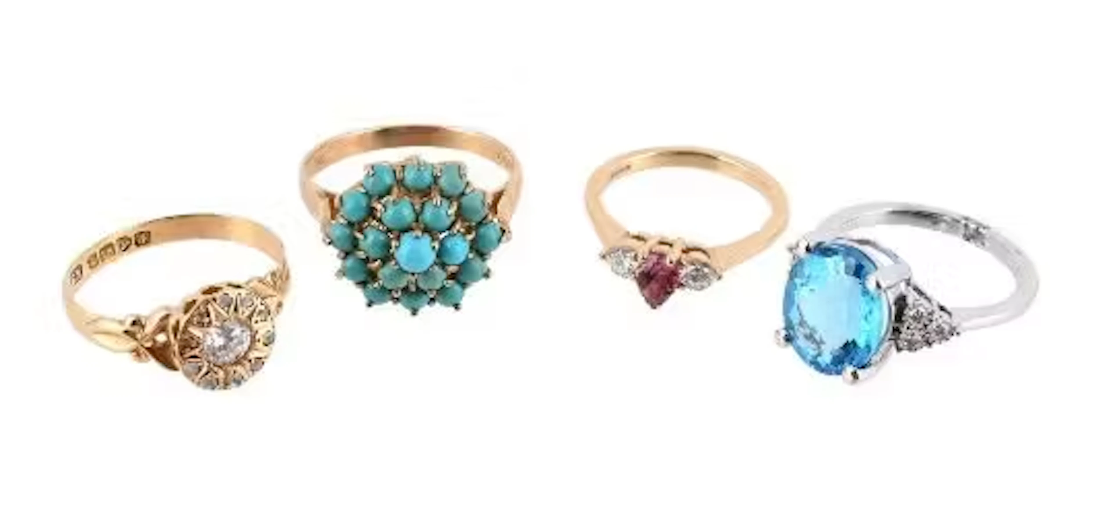 A SMALL COLLECTION OF DRESS RINGS