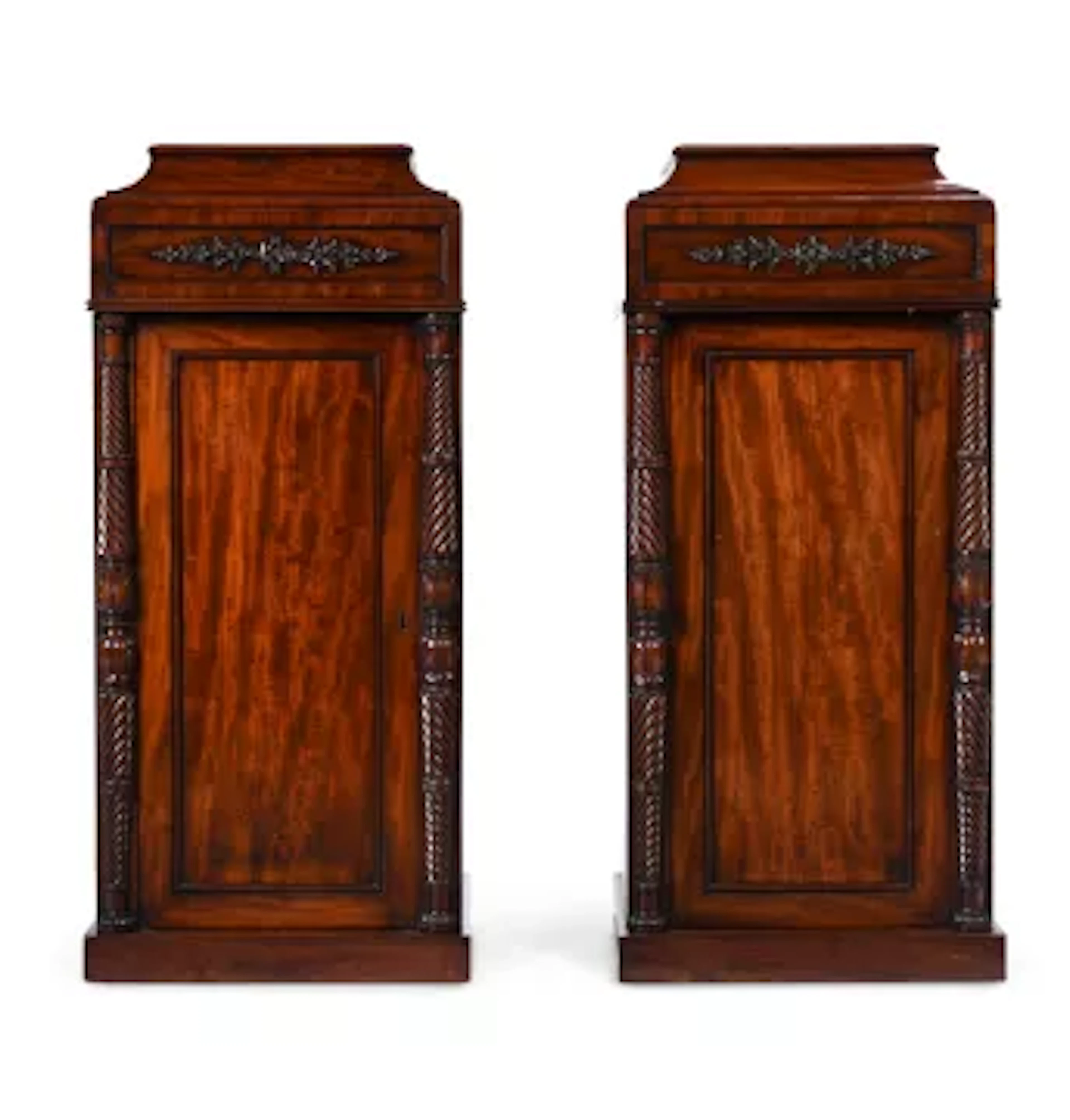 A PAIR OF REGENCY MAHOGANY AND GILT BRONZE MOUNTED DINING PEDESTAL