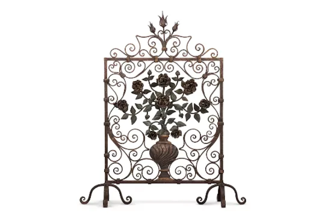 A WROUGHT IRON FIRE SCREEN, FRENCH, LATE 18TH/ EARLY 19TH CENTURY