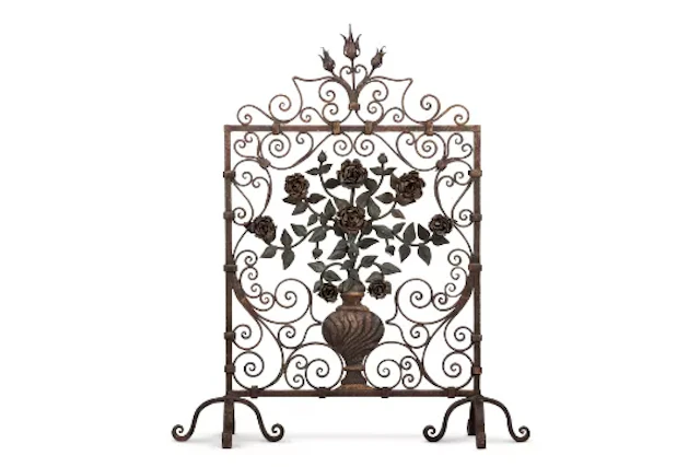 A WROUGHT IRON FIRE SCREEN, FRENCH, LATE 18TH/ EARLY 19TH CENTURY
