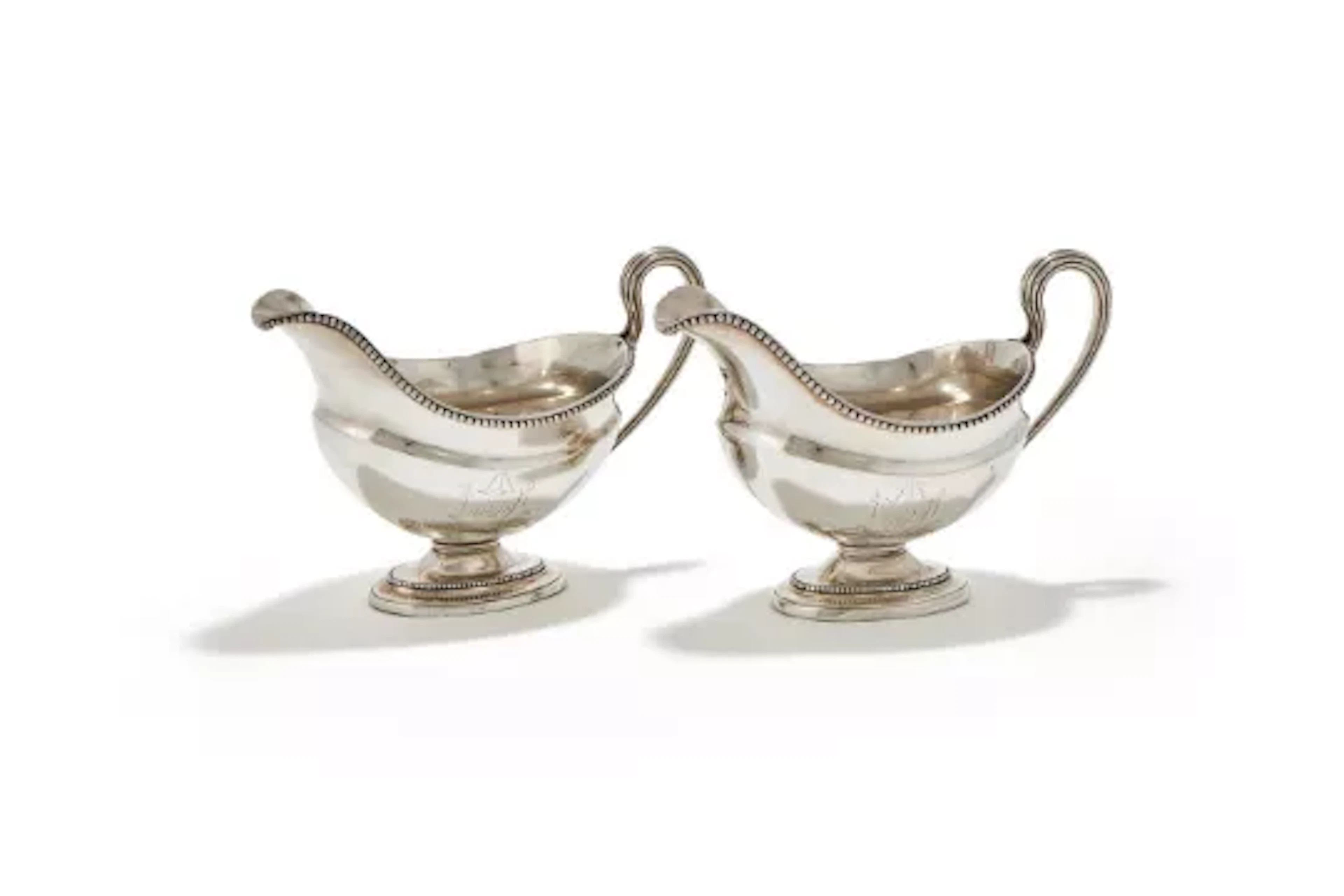 A PAIR OF GEORGE III SILVER OVAL SAUCEBOATS, DANIEL SMITH & ROBERT