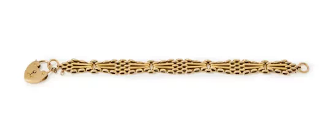 A GATE LINK BRACELET