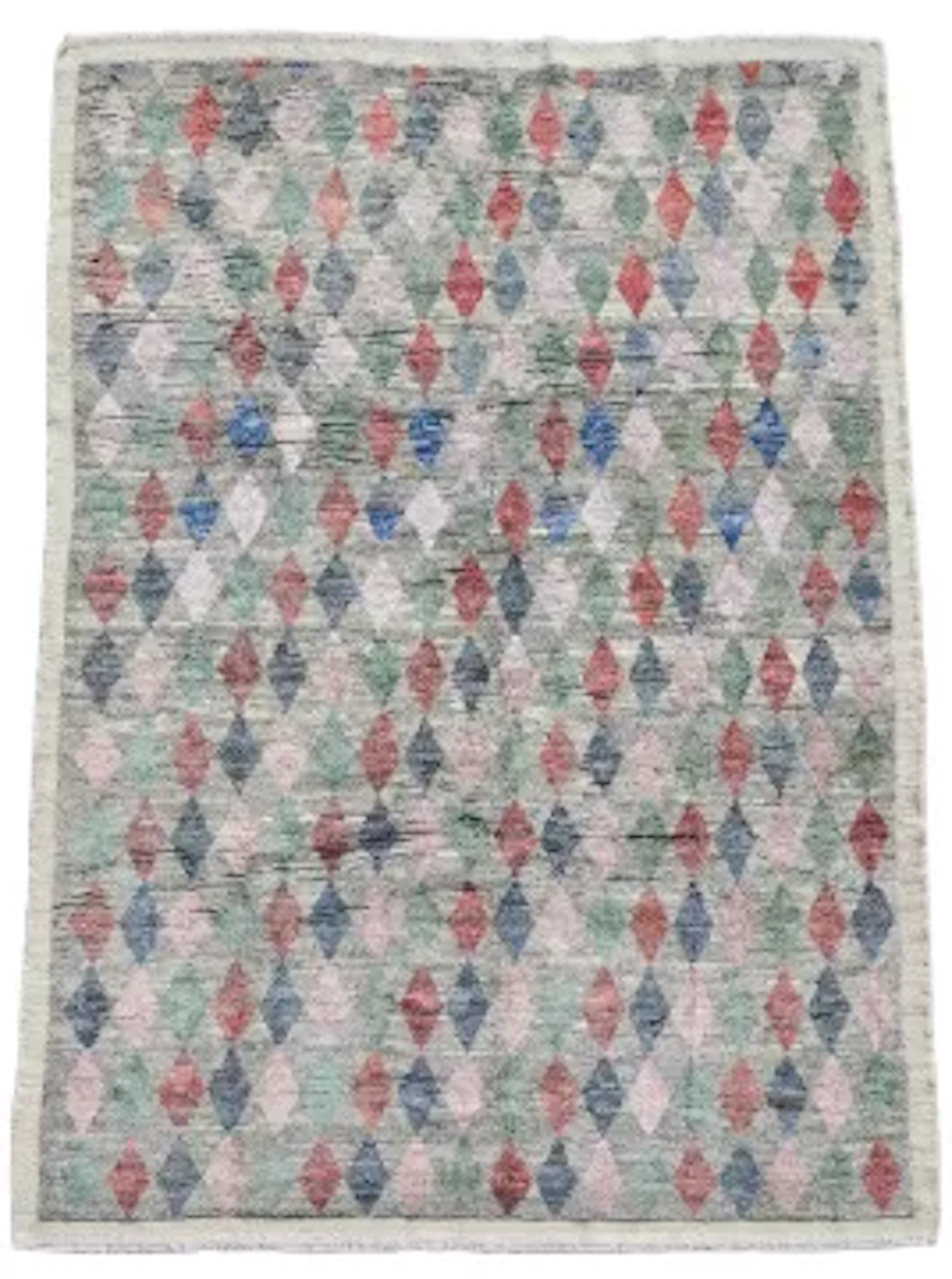 A DIAMOND PATTERN CARPET, IN ART DECO STYLE, 20TH CENTURY