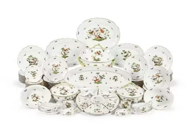 HEREND, ROTHSCHILD BIRD'S PATTERN, A PORCELAIN PART DINNER SERVICE