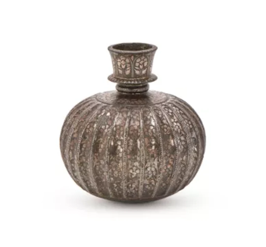 A Bidri huqqa bottle, Deccan, circa 1800