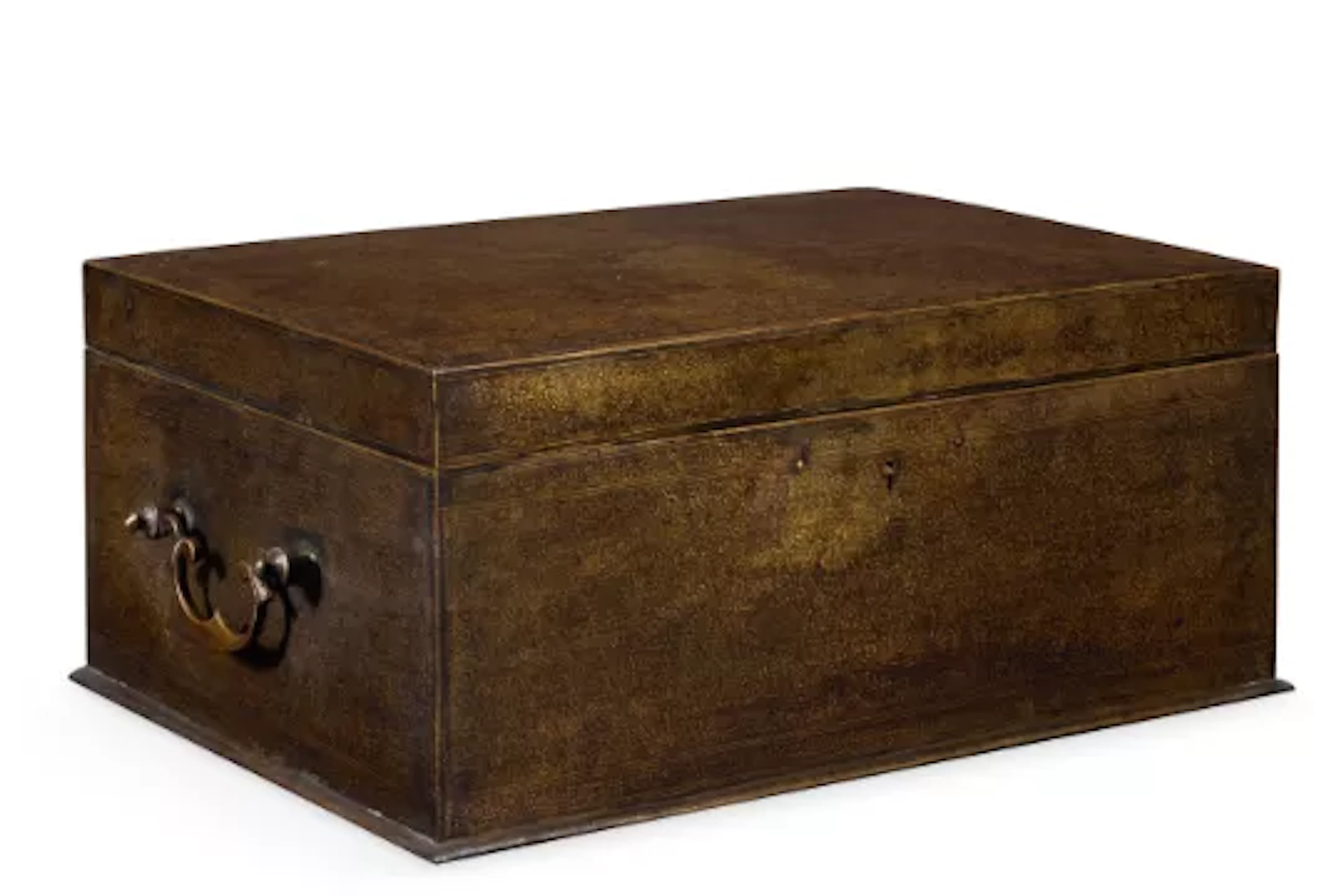 A FINELY ETCHED BRASS CASKET, INDIAN, PROBABLY DELHI, LATE 19TH CENTURY