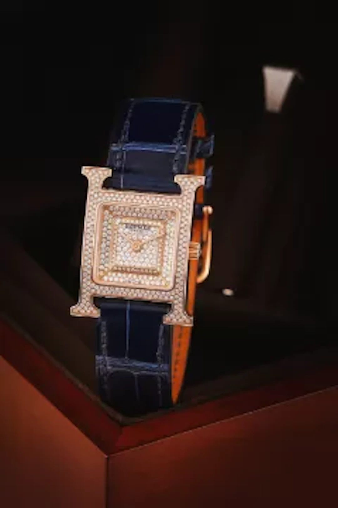 Y HERMÈS, HEURE H PM, REF. HH4.73, A LADY'S 18 CARAT GOLD AND DIAMOND