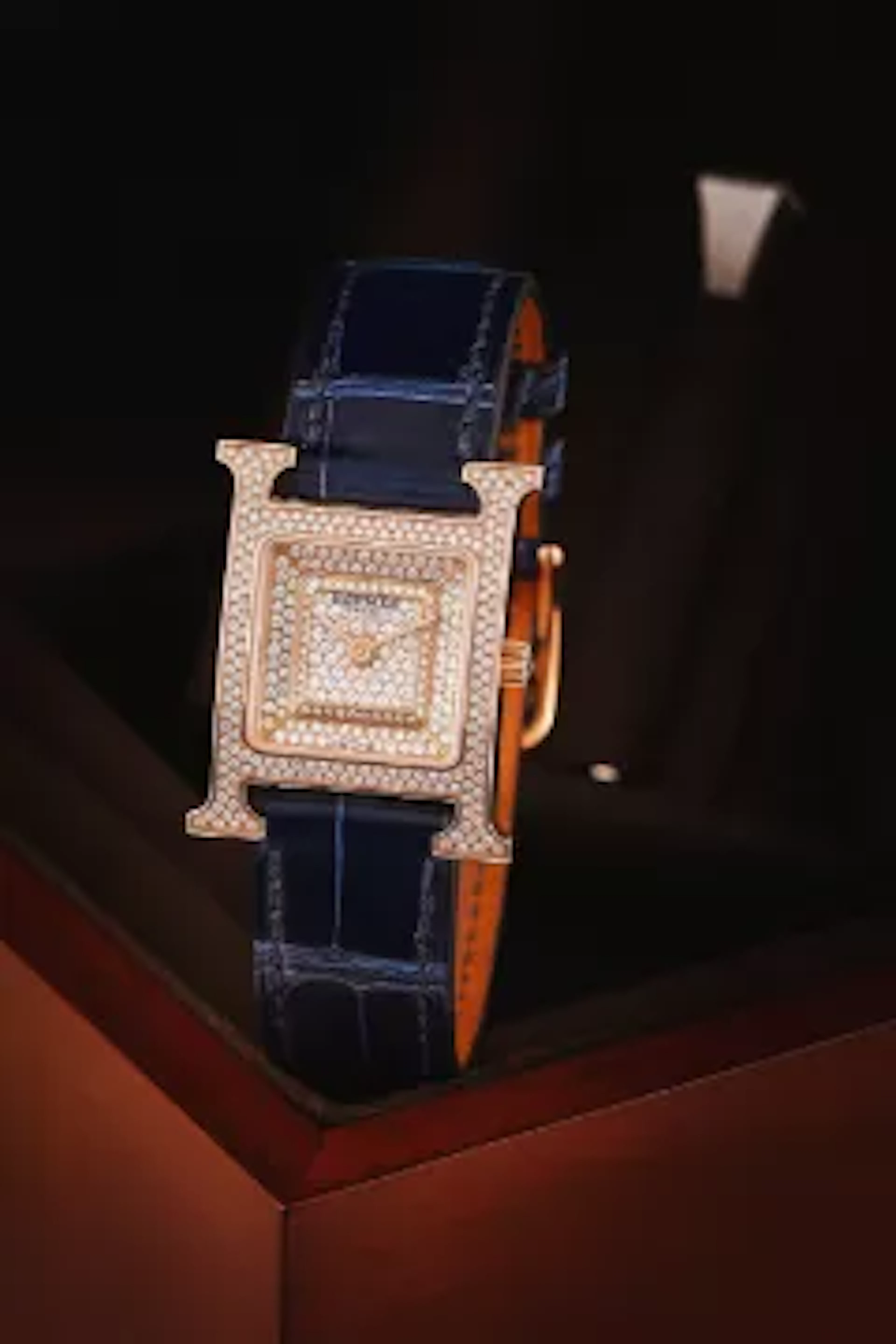 Y HERMÈS, HEURE H PM, REF. HH4.73, A LADY'S 18 CARAT GOLD AND DIAMOND