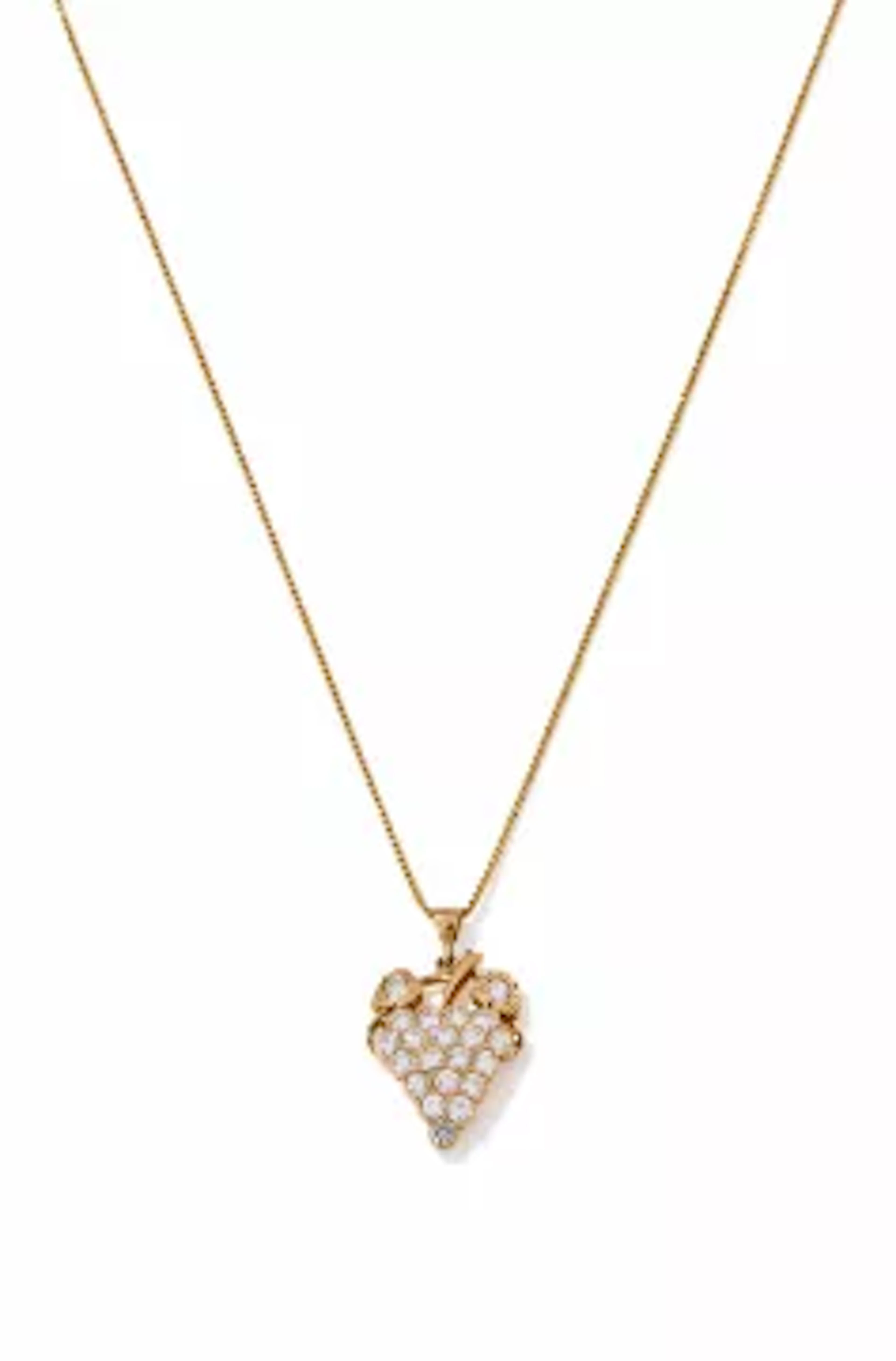 A DIAMOND SET PENDANT