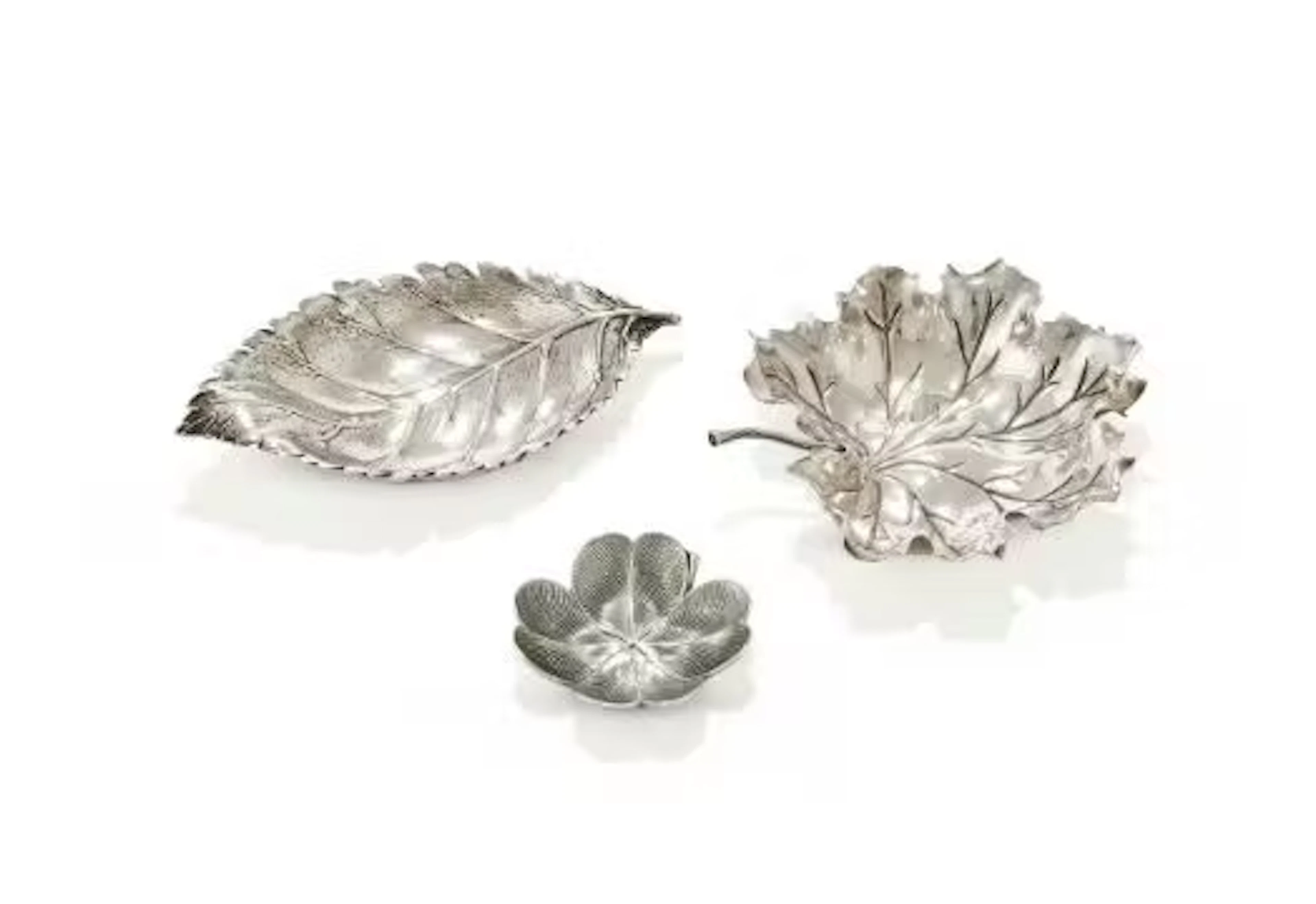 BUCCELLATI, THREE ITALIAN SILVER LEAF SHAPED DISHES
