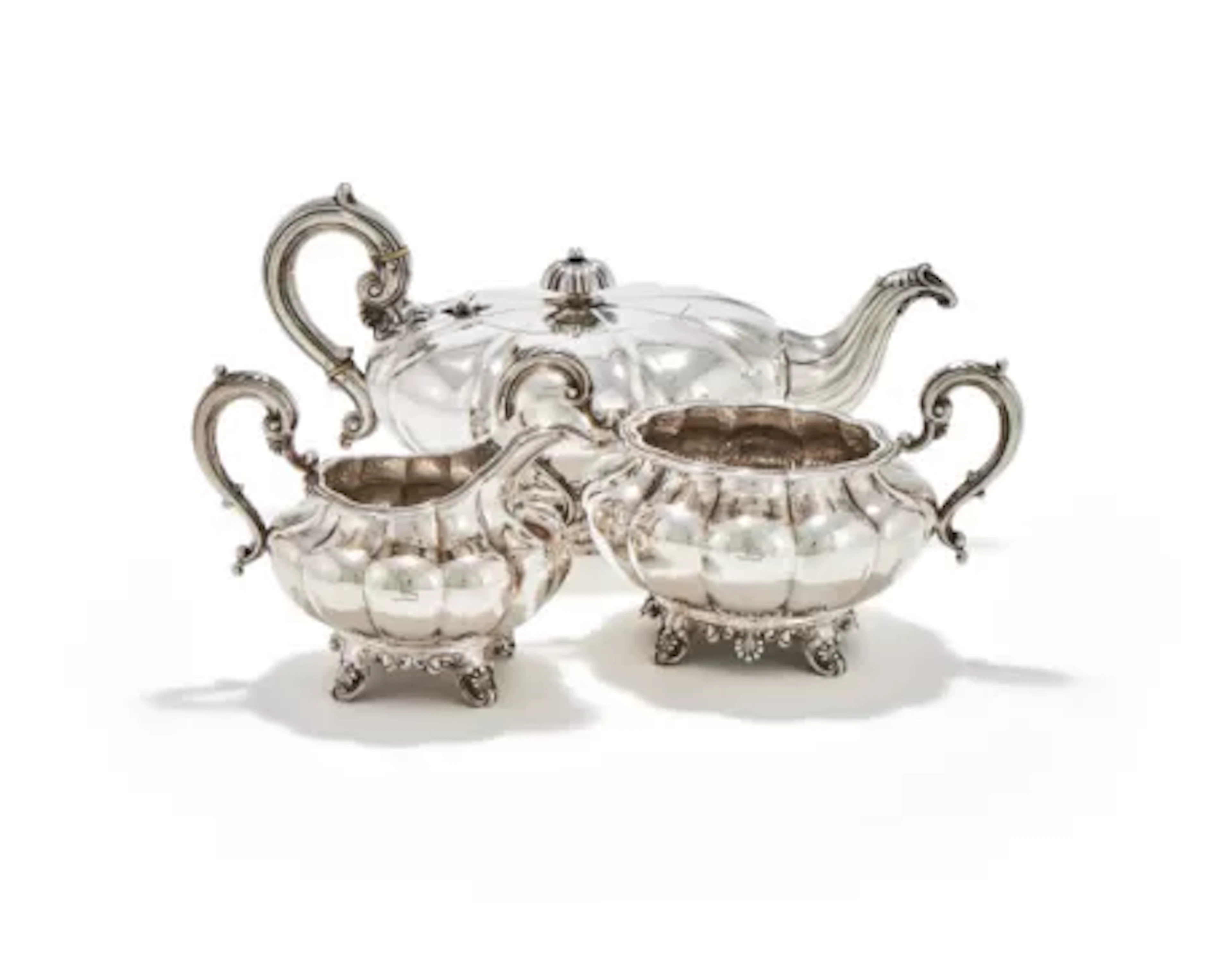 A WILLIAM IV IRISH SILVER THREE PIECE SHAPED CIRCULAR TEA SET, JAMES