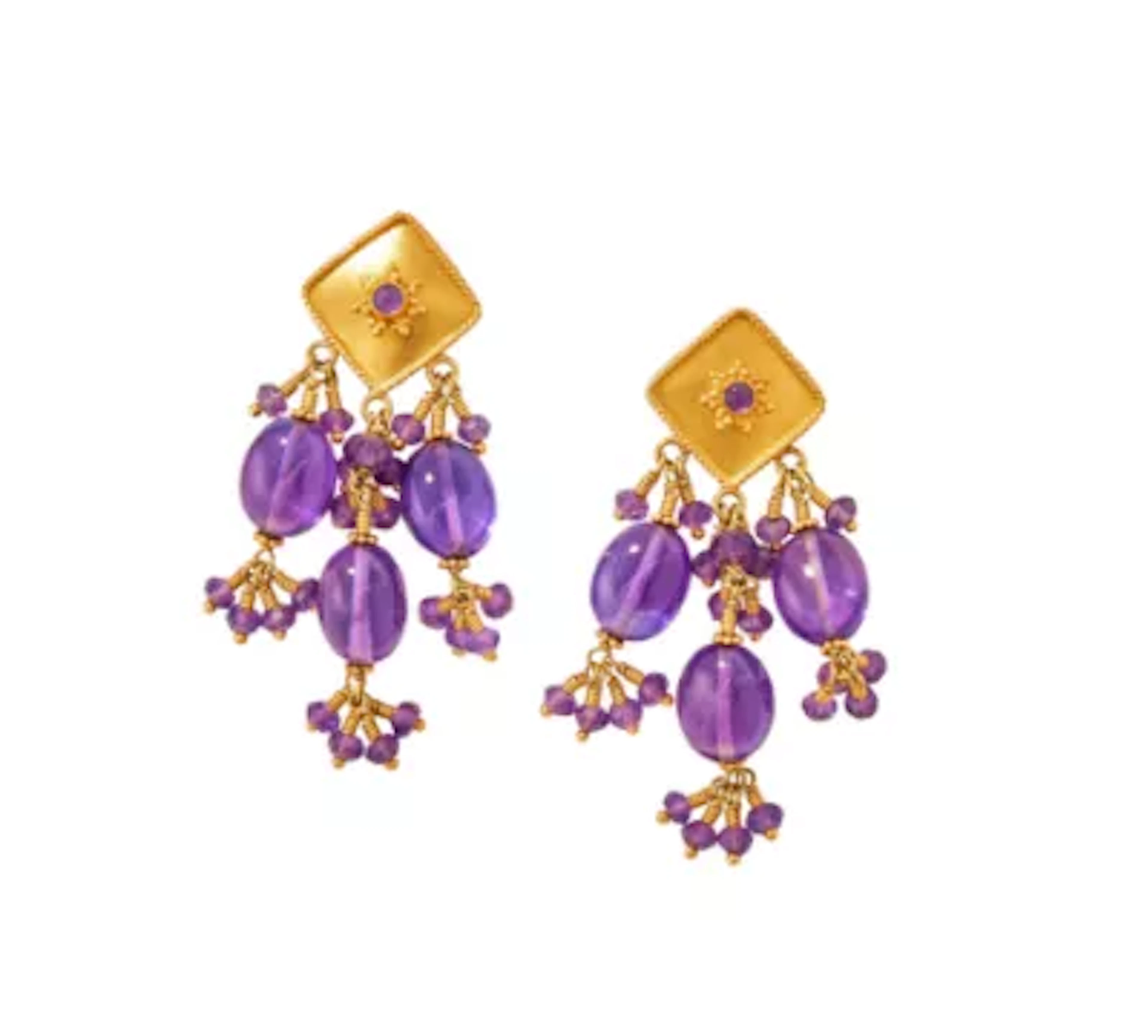 A PAIR OF AMETHYST DROP EARRINGS