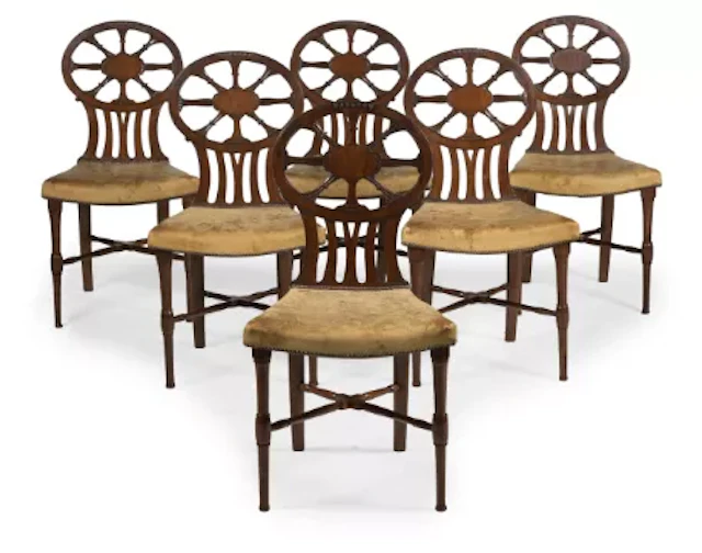 A SET OF SIX GEORGE III MAHOGANY HALL CHAIRS, ATTRIBUTED TO GILLOWS, CIRCA 1780