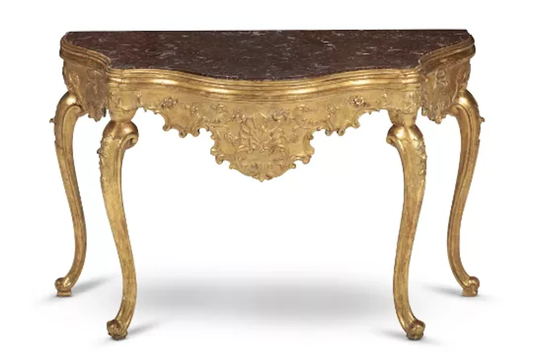 A GILTWOOD SERPENTINE SIDE TABLE, PROBABLY VENETIAN, FIRST HALF 18TH CENTURY