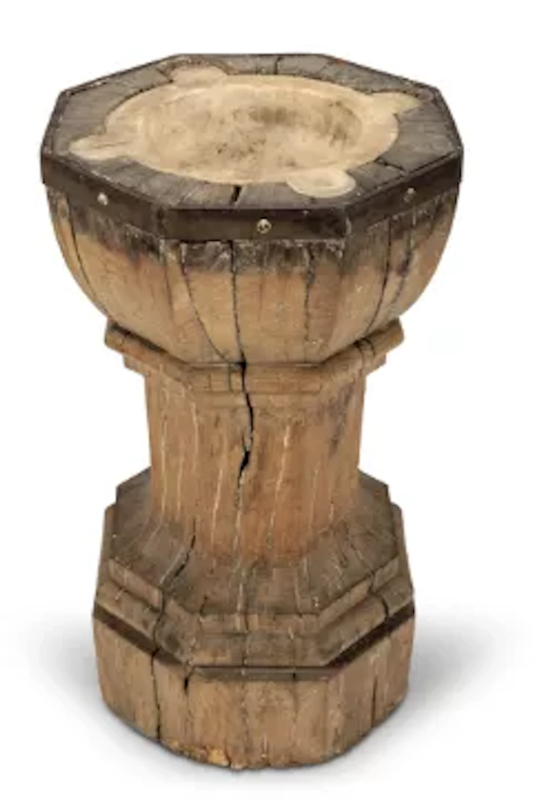 A MARBLE AND OAK FLOOR STANDING PEDESTAL MORTAR OR FONT, ENGLISH, 18TH CENTURY