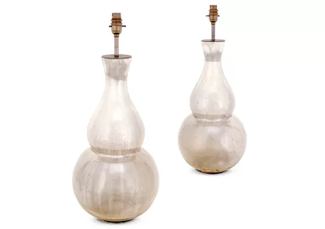 A PAIR OF MIRRORED GLASS TAPERING DOUBLE GOURD SHAPED TABLE LAMPS, MODERN