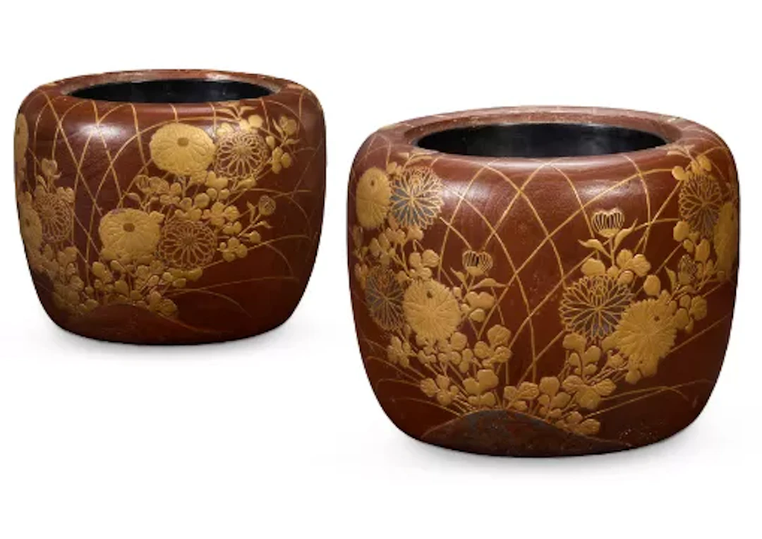 A PAIR OF JAPANESE HINOKI WOOD HIBACHI, 20TH CENTURY