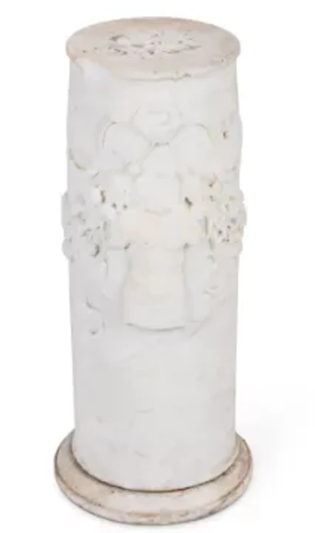 A CARVED MARBLE COLUMN, PROBABLY VENETIAN, 17TH/18TH CENTURY
