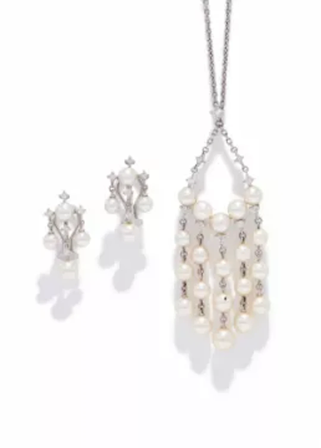 MIKIMOTO, A DIAMOND AND CULTURED PEARL PENDANT NECKLACE AND EARRING SET