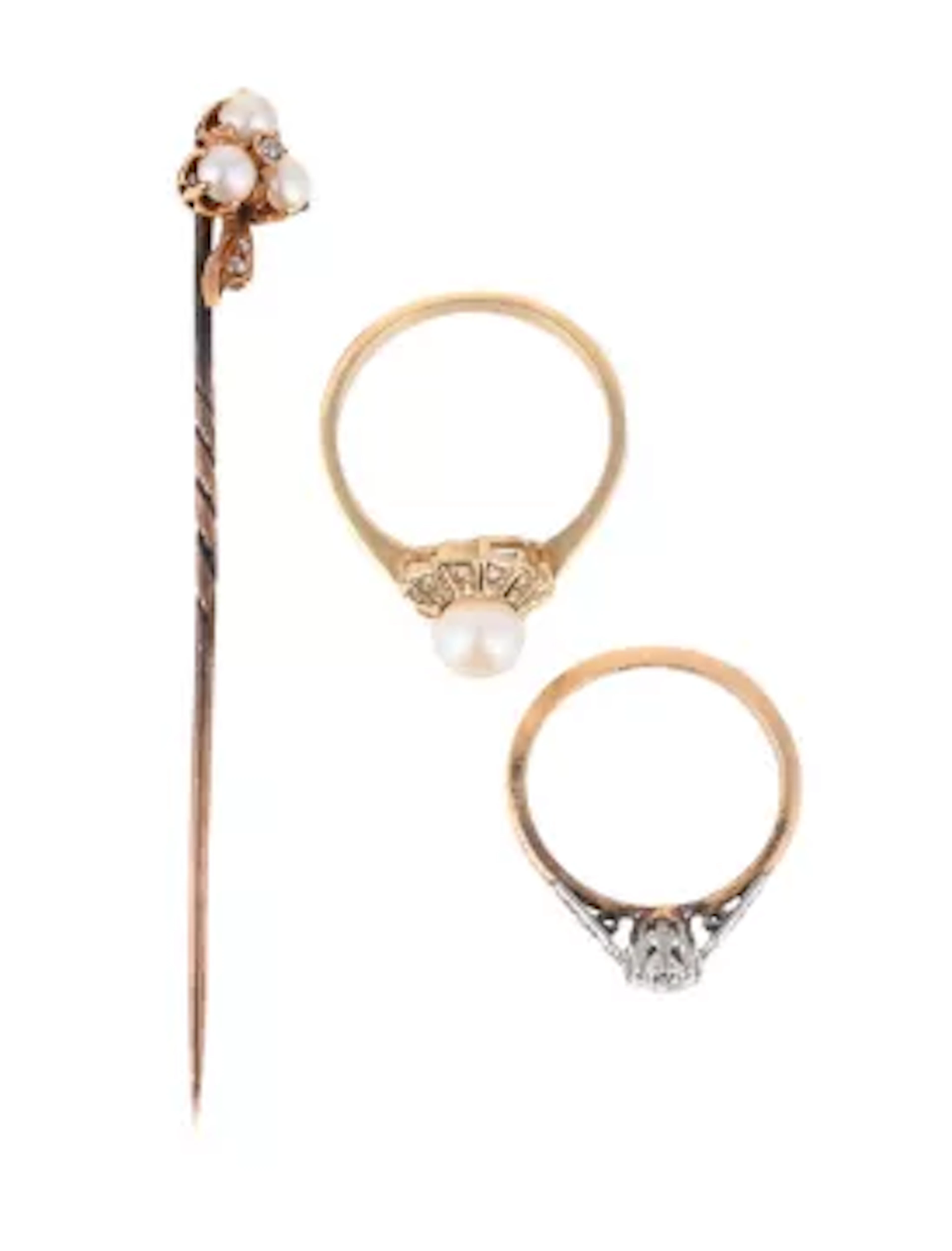 A SMALL COLLECTION OF JEWELLERY