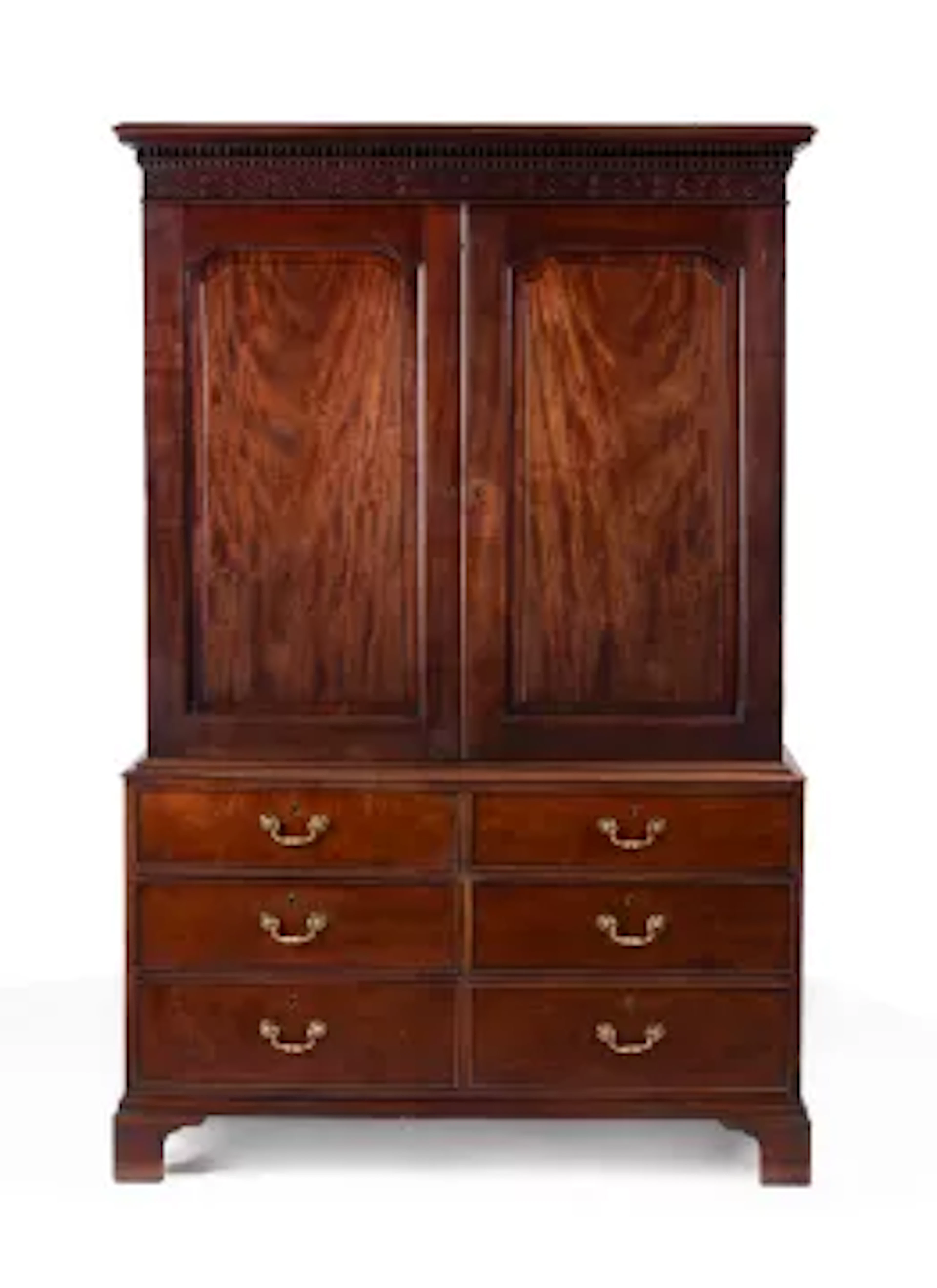 A GEORGE III MAHOGANY CLOTHES PRESS, CIRCA 1780