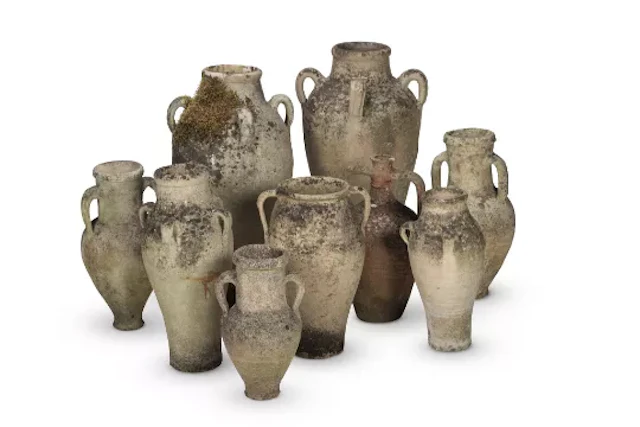 A COLLECTION OF EIGHT TERRACOTTA AMPHORA POTS, 20TH CENTURY