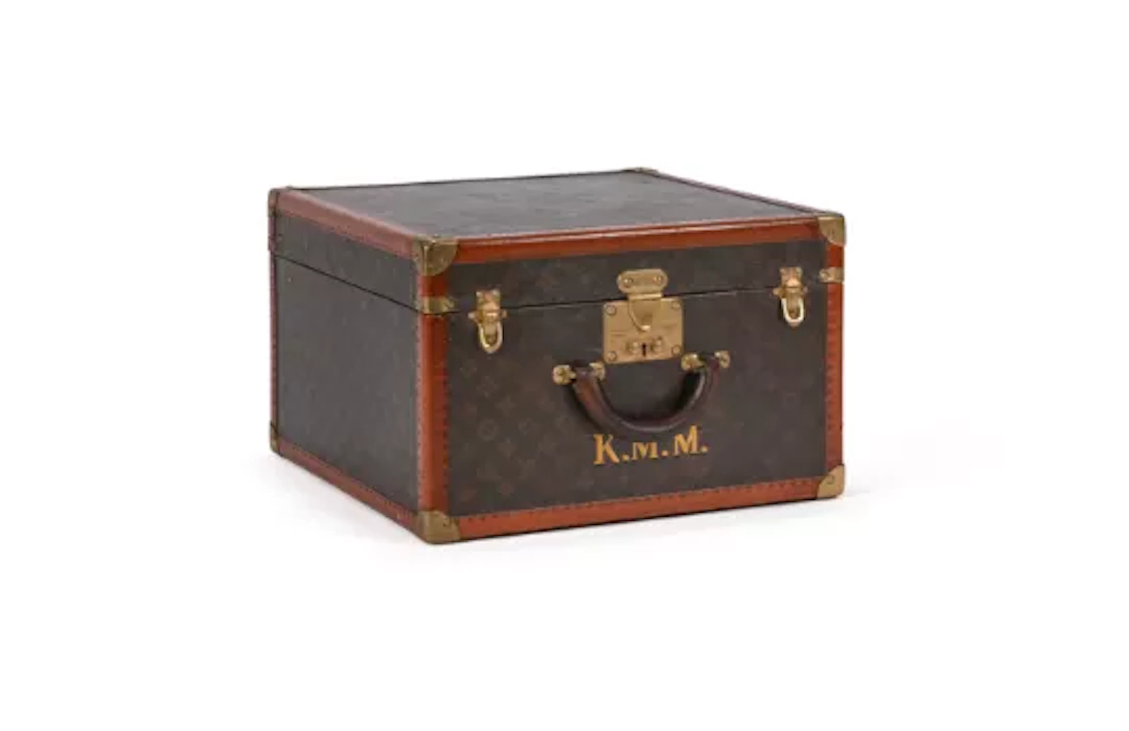 LOUIS VUITTON, MONOGRAM, A COATED CANVAS HARD HAT BOX
