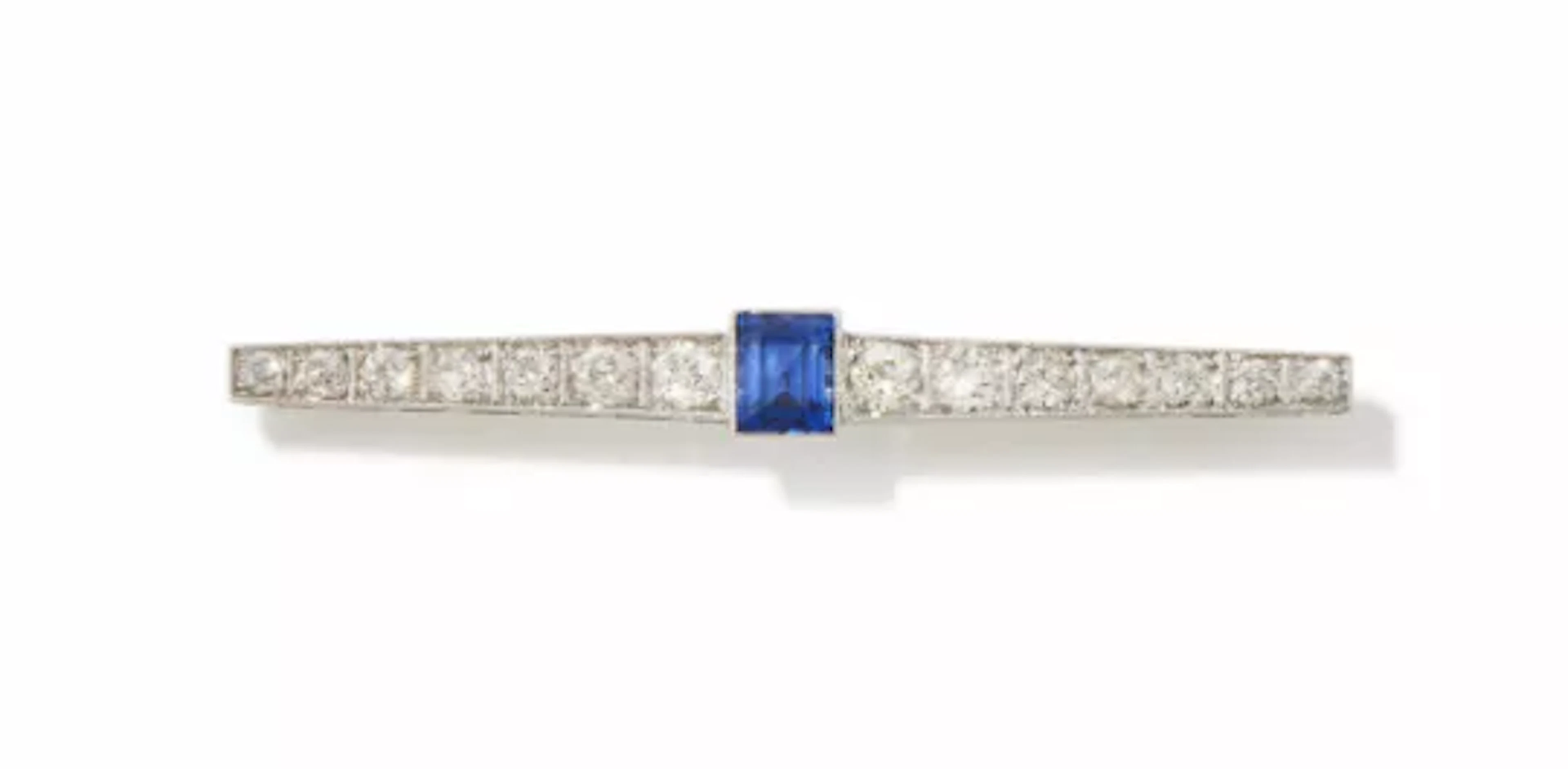 A SAPPHIRE AND DIAMOND BAR BROOCH