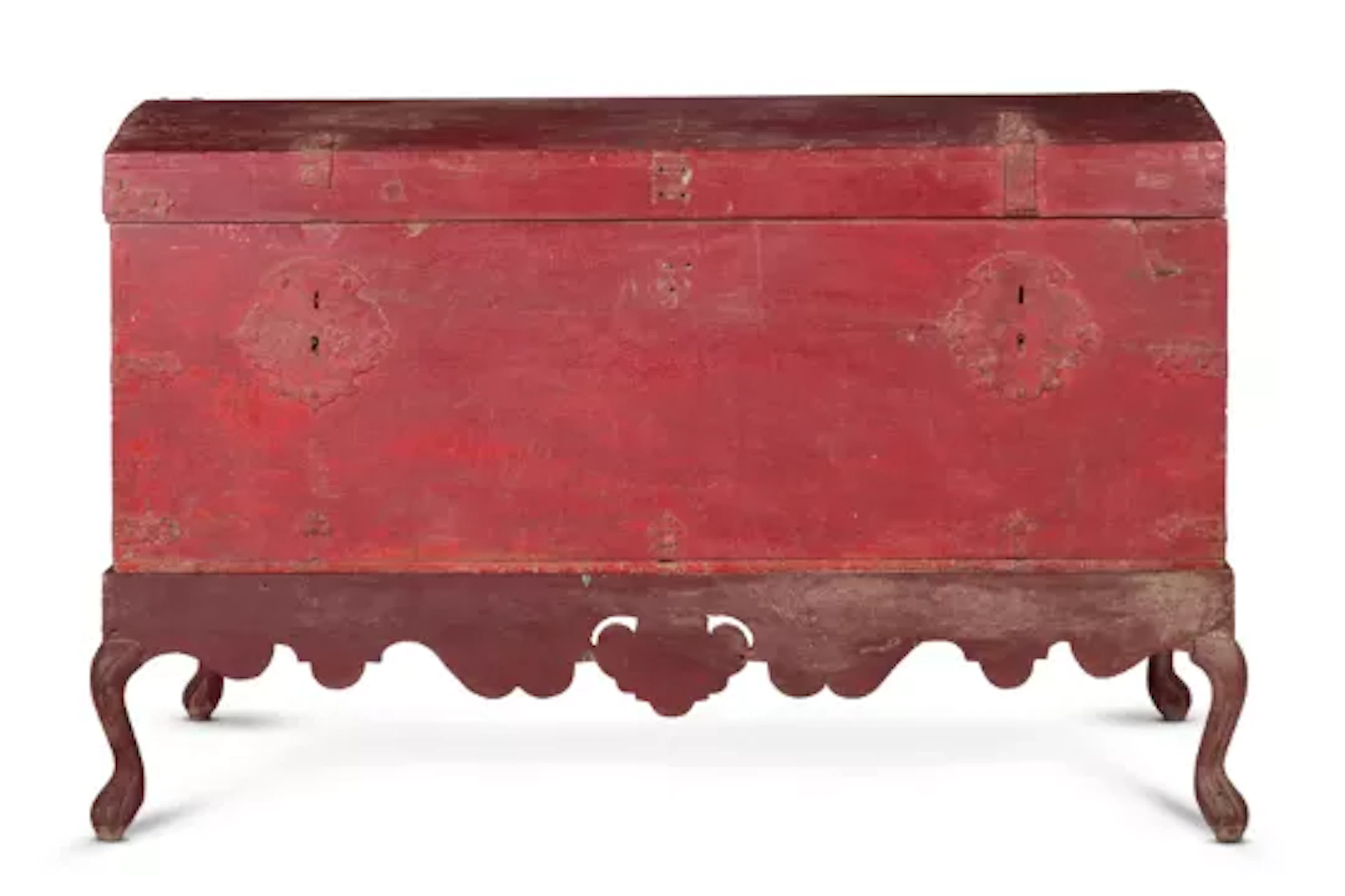 A RED PAINTED AND METAL BOUND DOMED CHEST, EARLY 20TH CENTURY