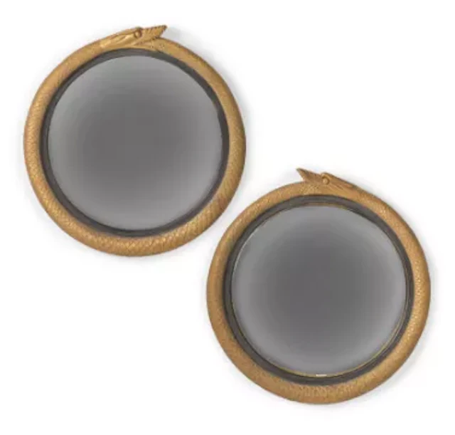 A LARGE PAIR OF CARVED GILTWOOD CONVEX MIRRORS, IN REGENCY STYLE, CONTEMPORARY