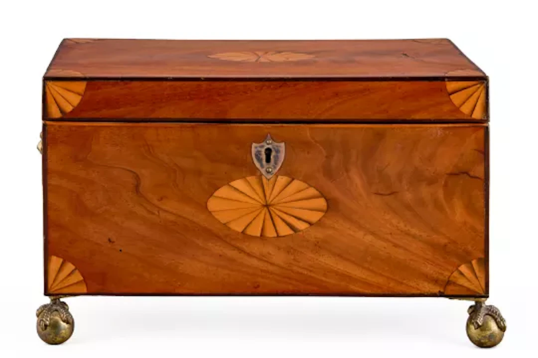 A SHERATON INLAID MAHOGANY TEA CADDY, CIRCA 1790